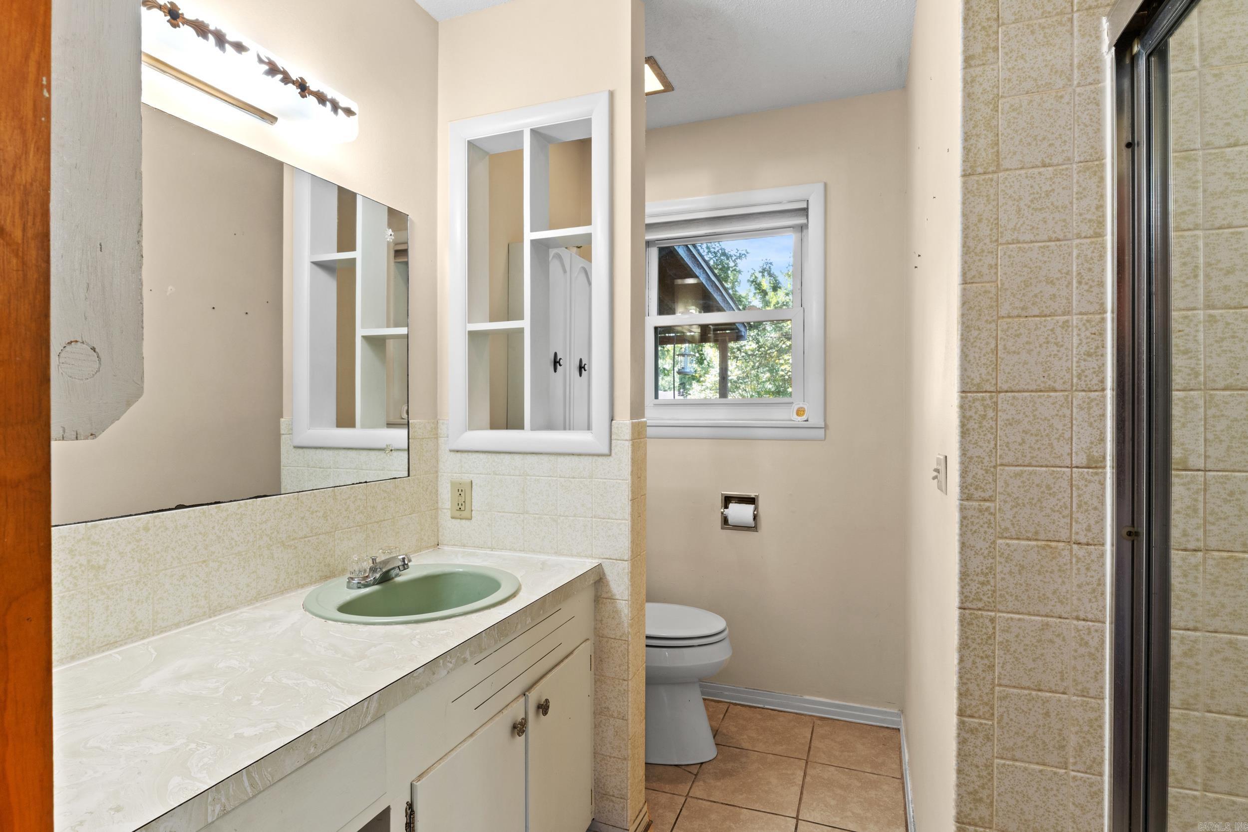818 Locust Street Property Photo 15