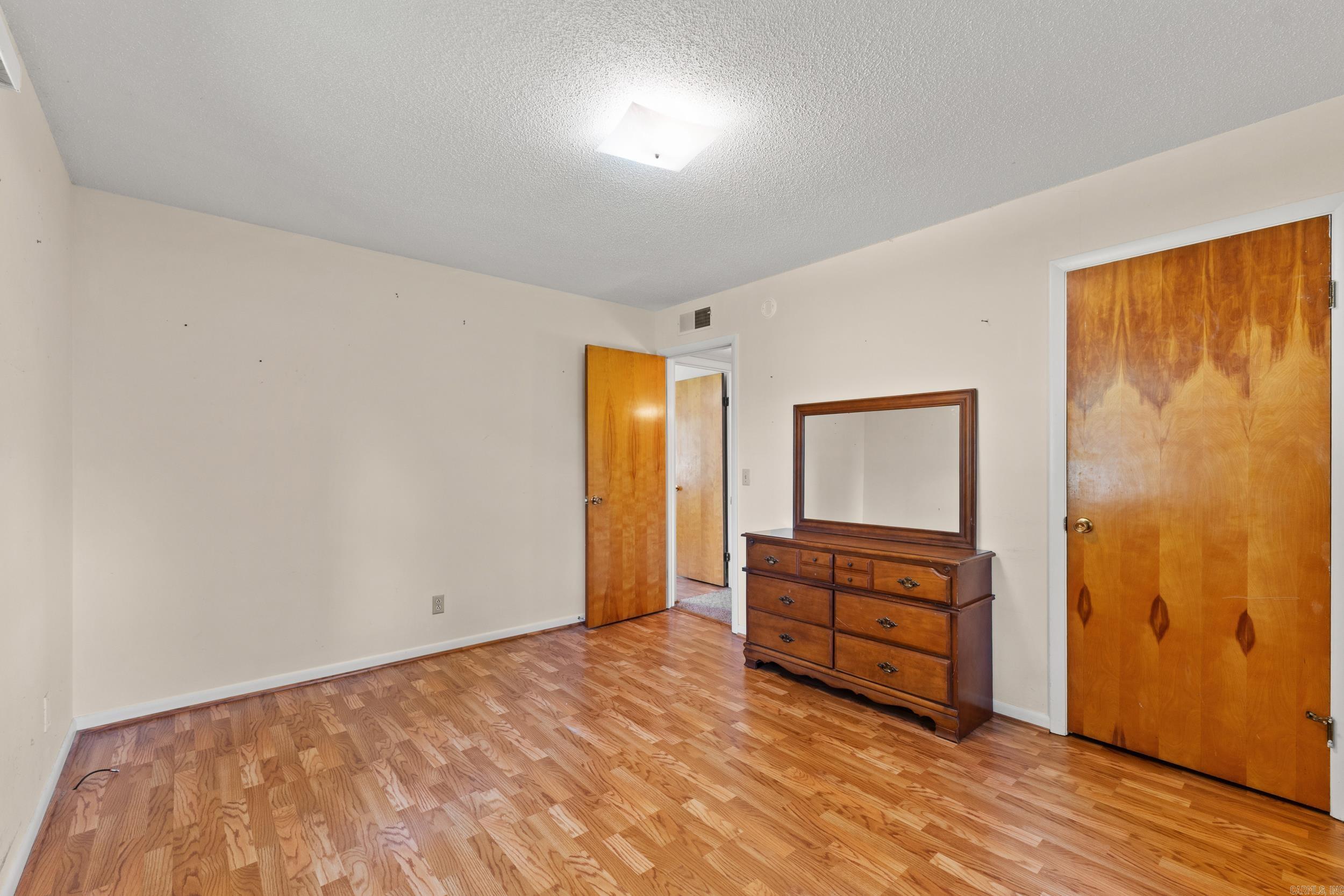 818 Locust Street Property Photo 20