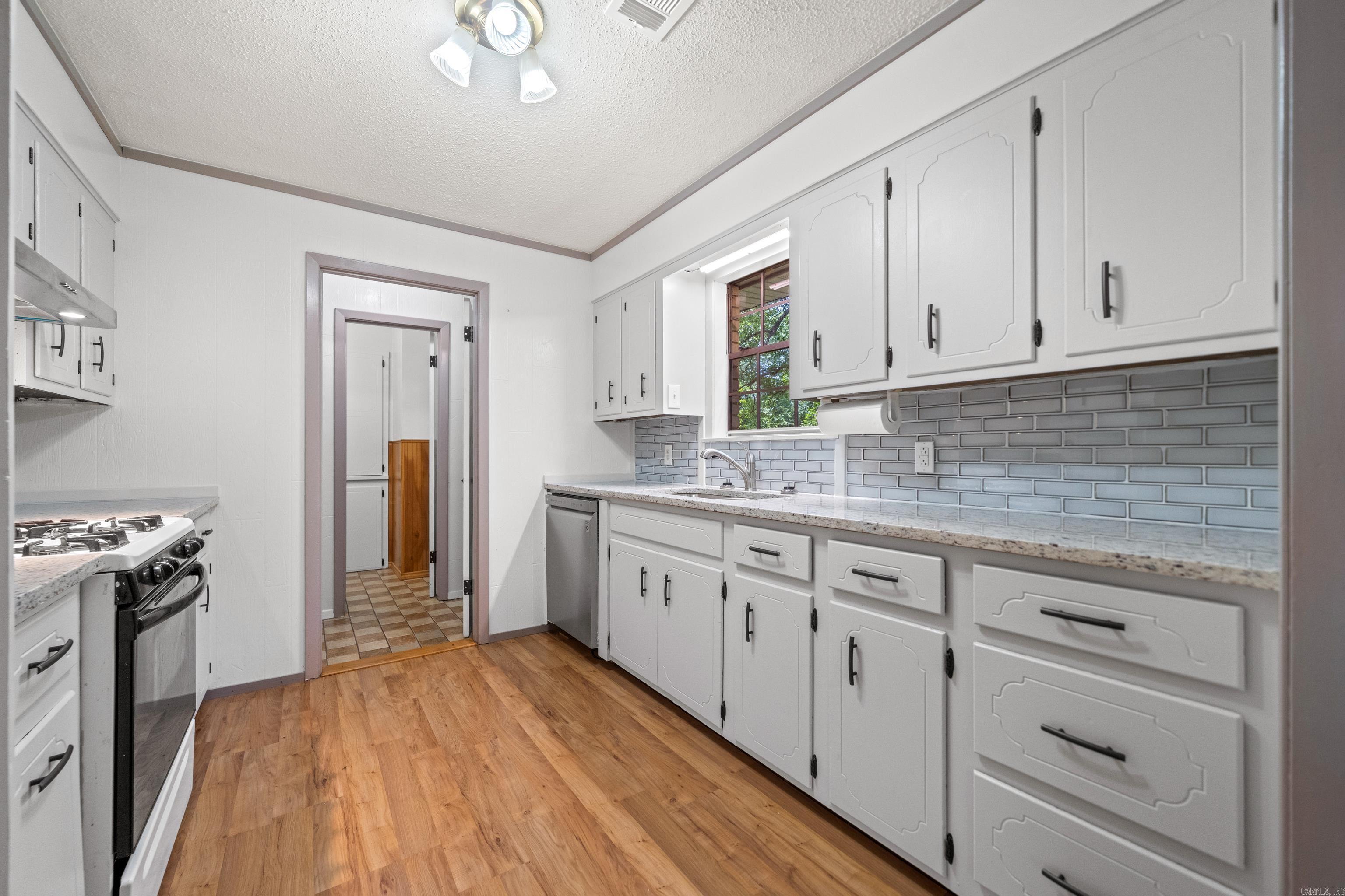 250 Mission Drive Property Photo 8