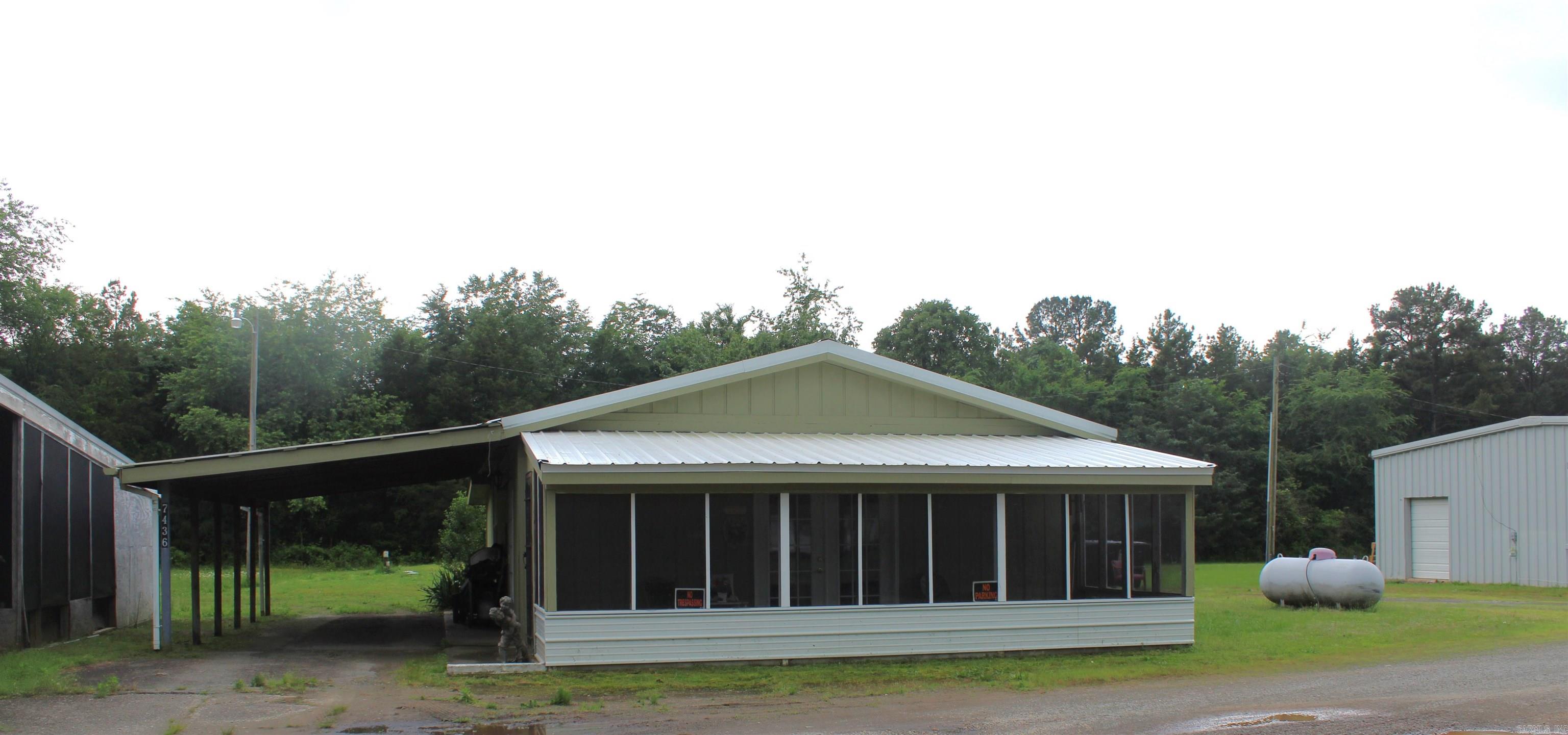 7436 Edgemont Road Property Photo 1