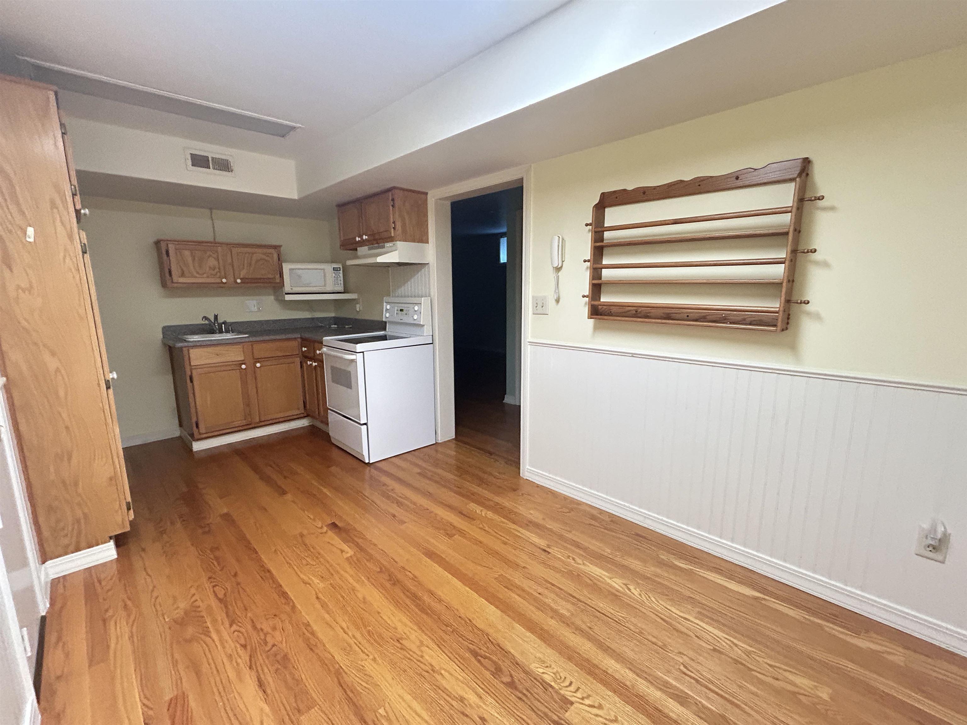 404 Evans Road Property Photo 19