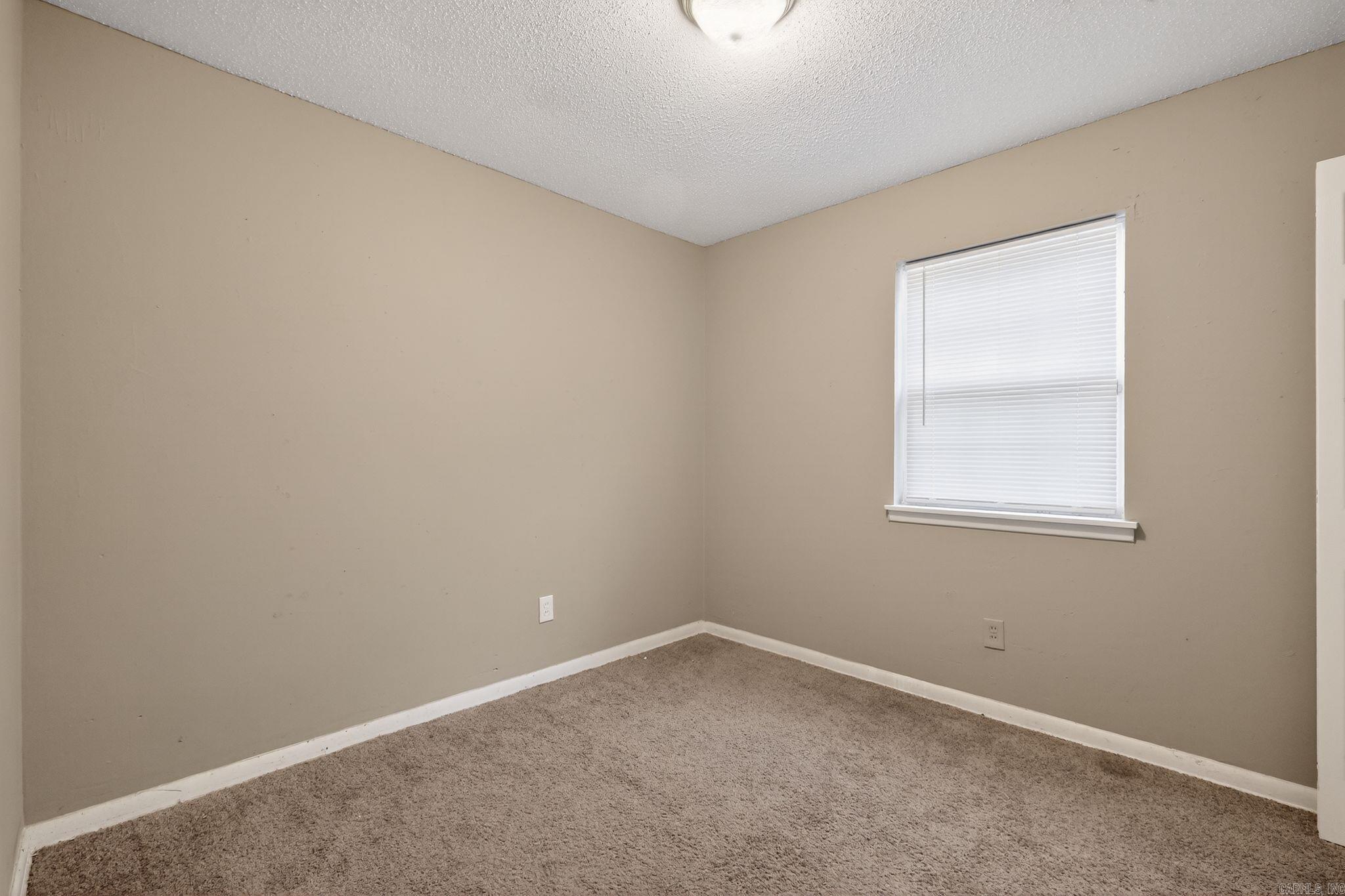 3521 Pinewood Loop Property Photo 20