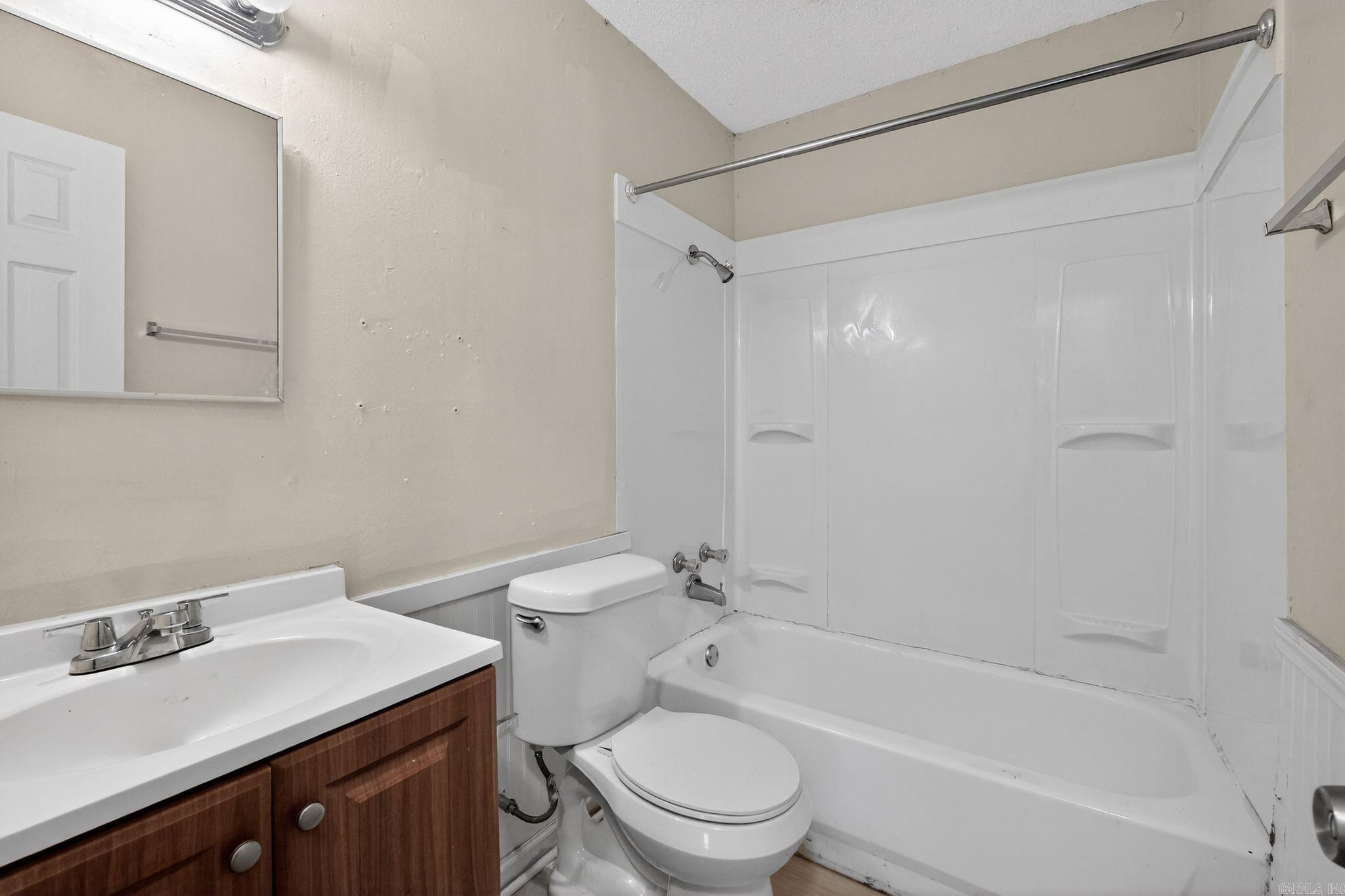 3521 Pinewood Loop Property Photo 24