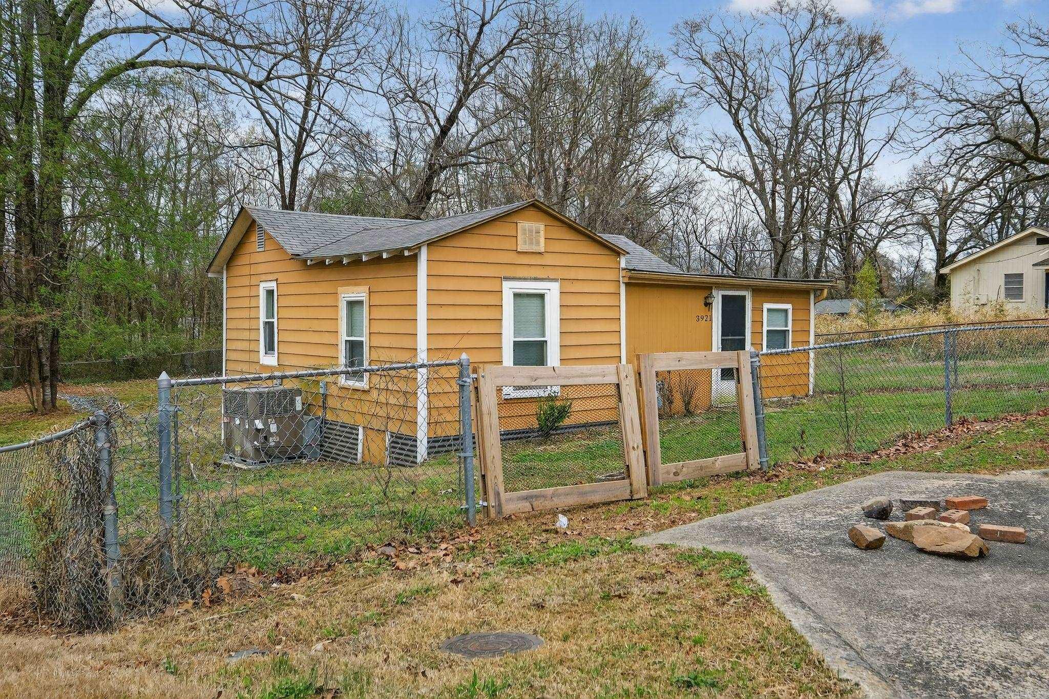 3921 Cobb Street Property Photo 3