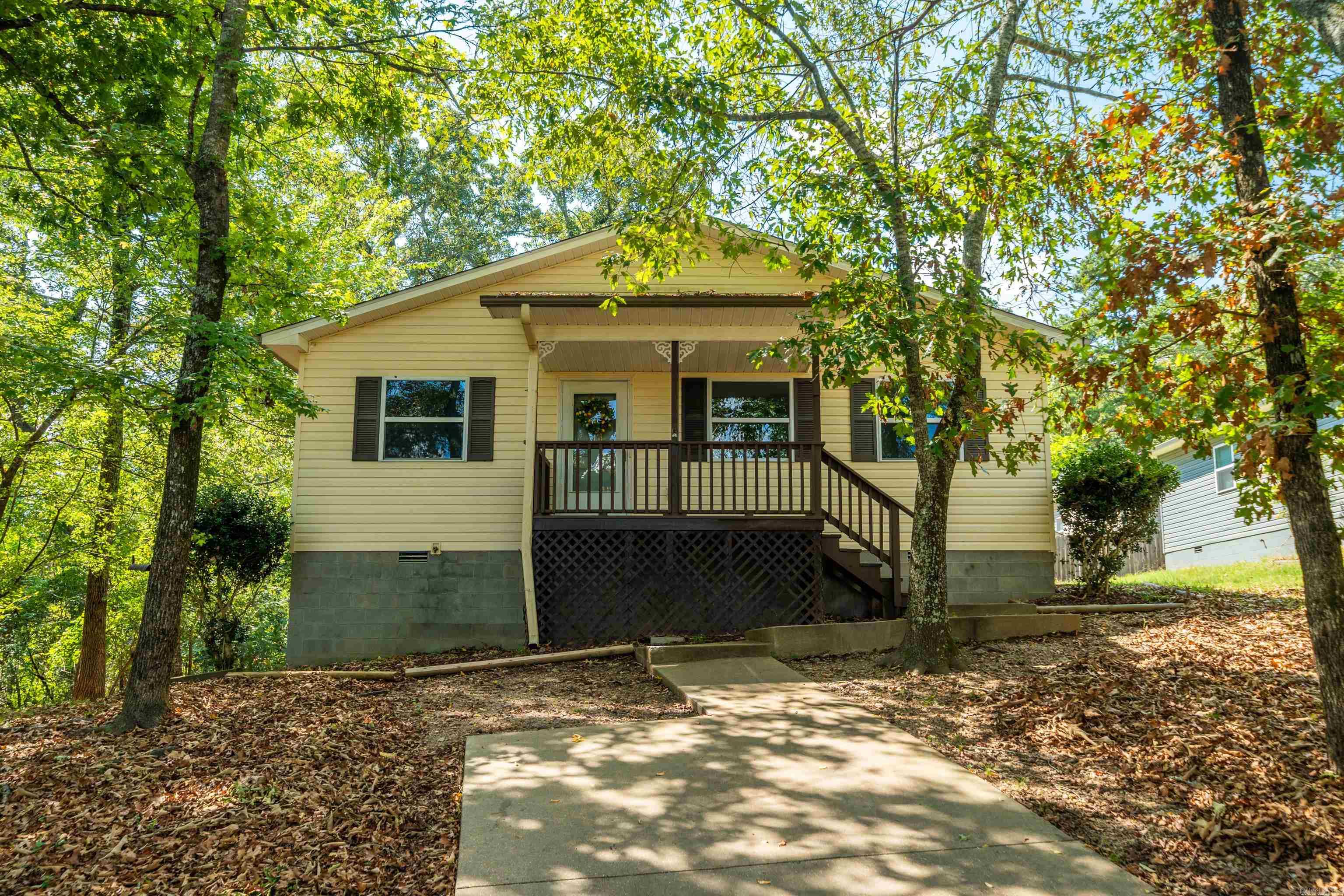 112 Newton Street Property Photo 1