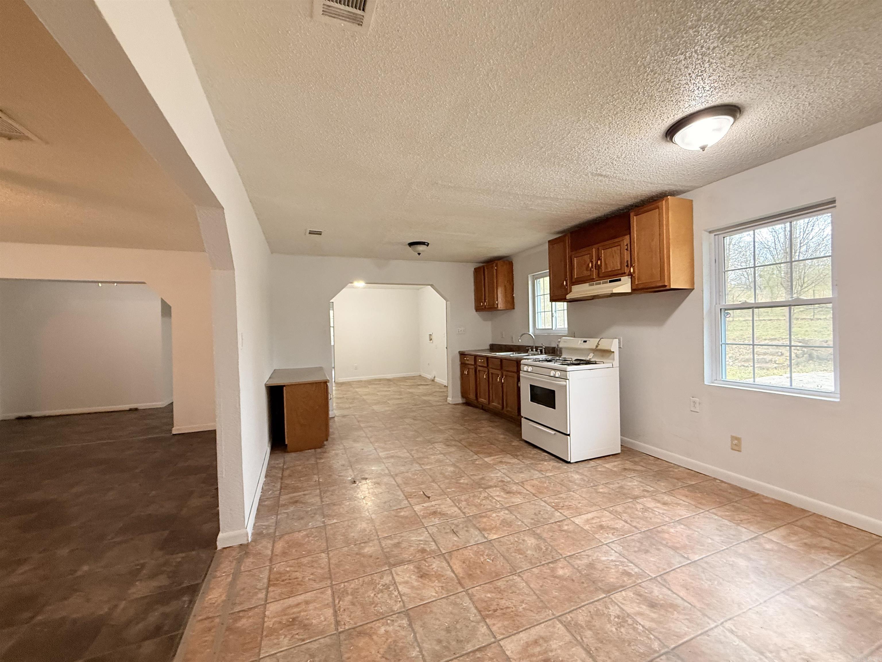 415 S 4th Street Property Photo 5