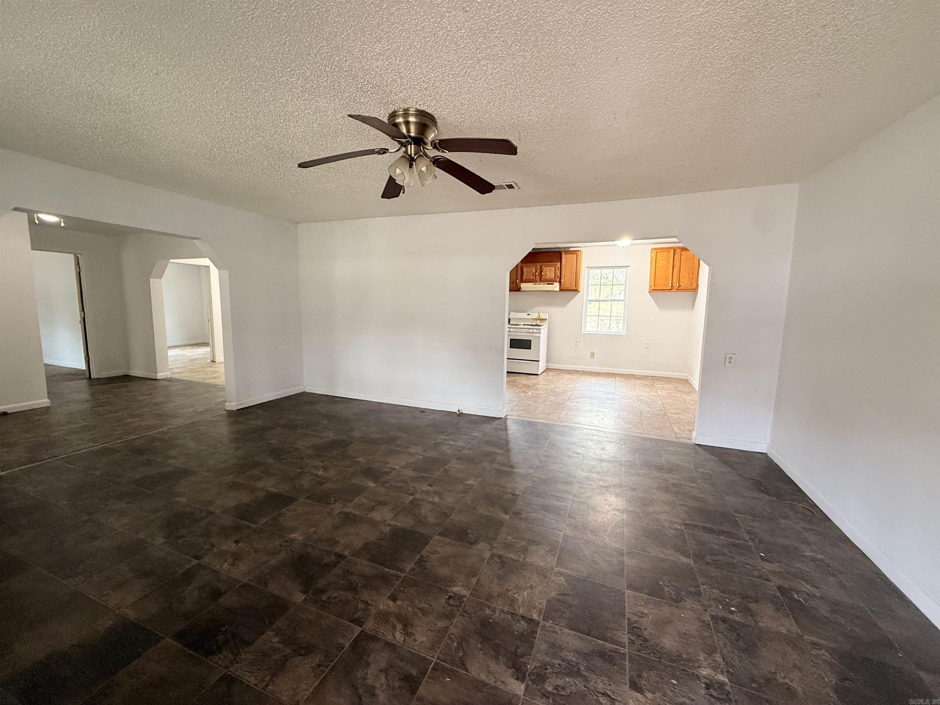 415 S 4th Street Property Photo 10