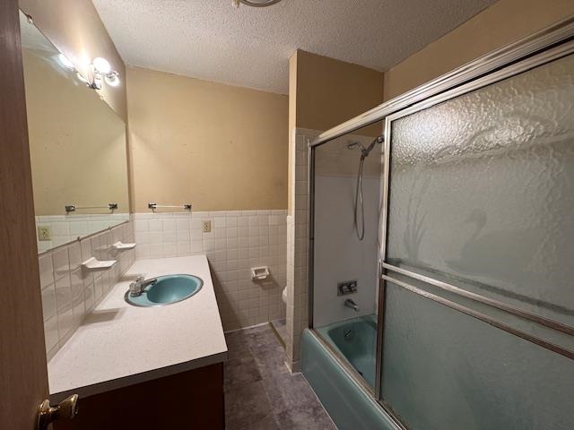 900 Oakwood Drive Property Photo 11