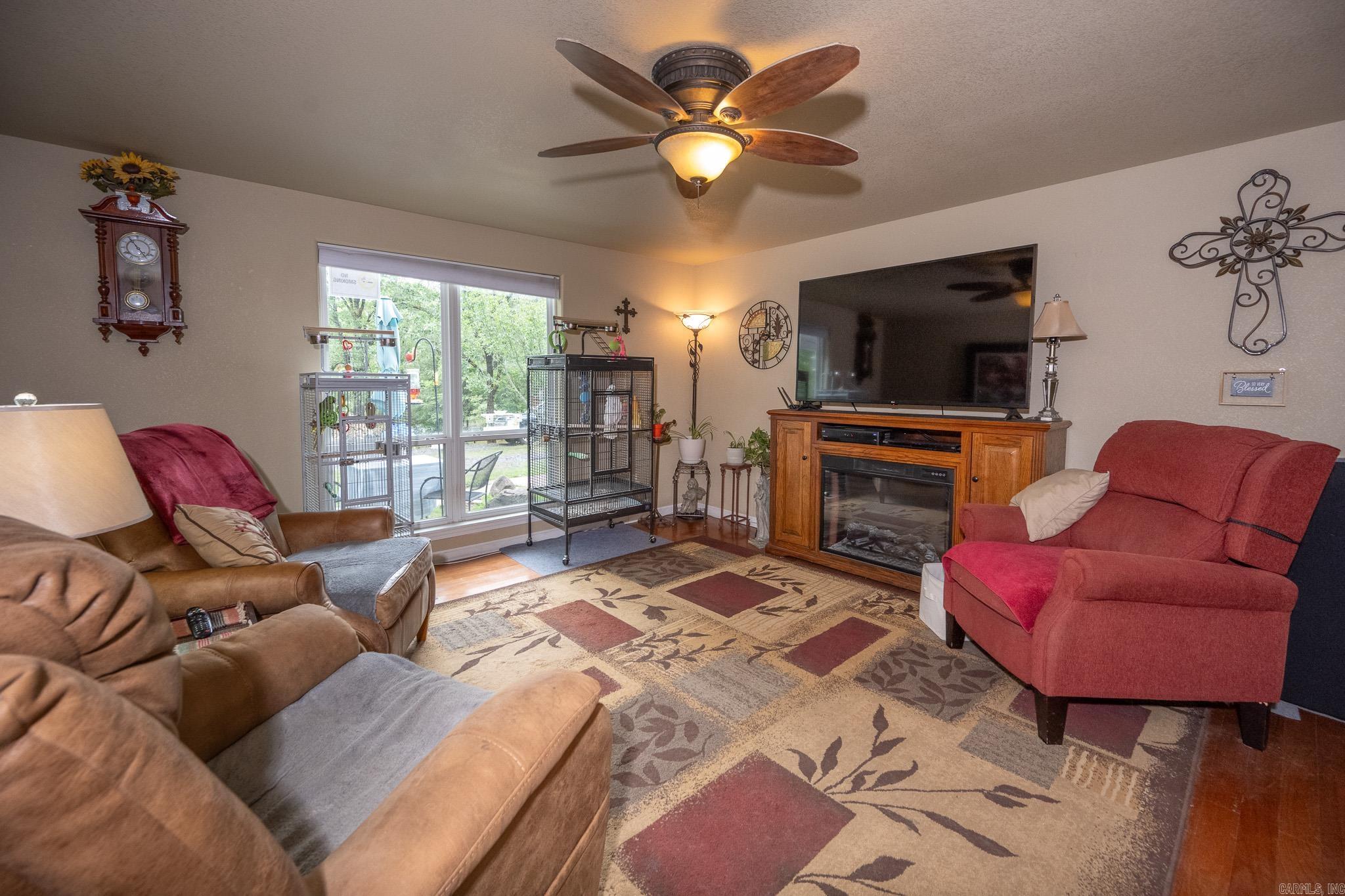 4166 8 West Highway Property Photo 4
