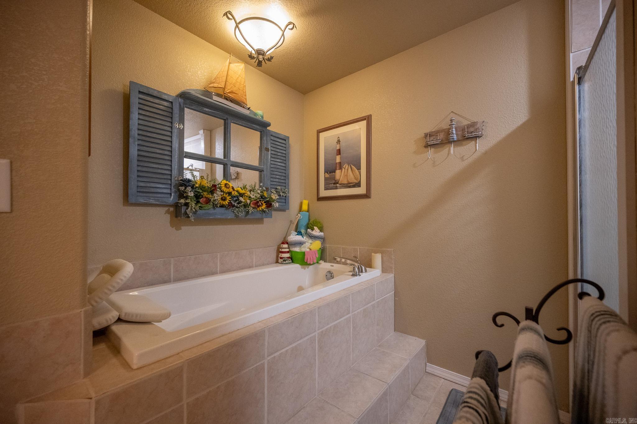 4166 8 West Highway Property Photo 10