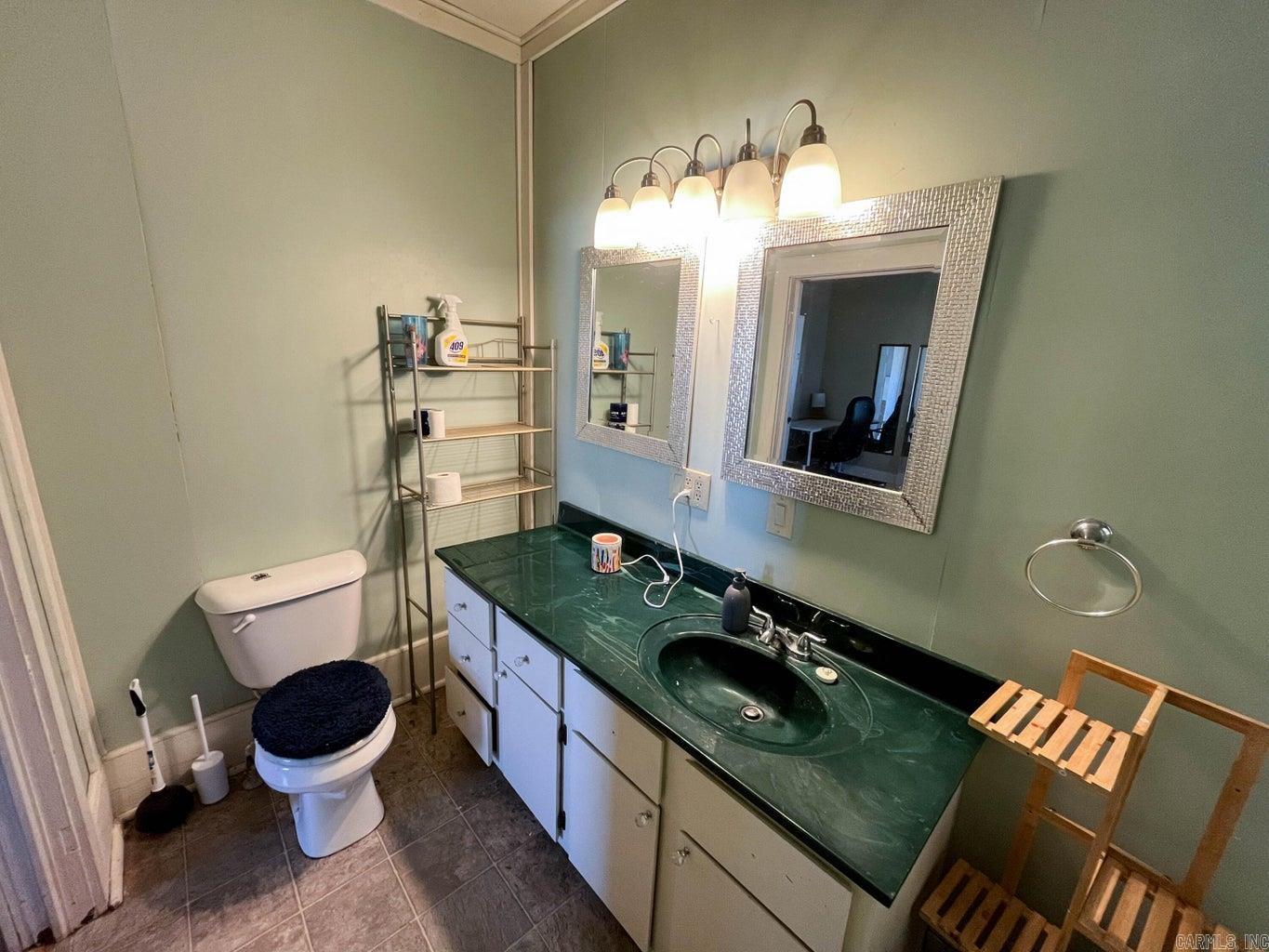 903 Vine Street Property Photo 12