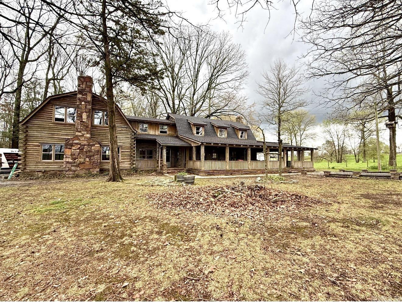740 E 278 Highway Property Photo 18