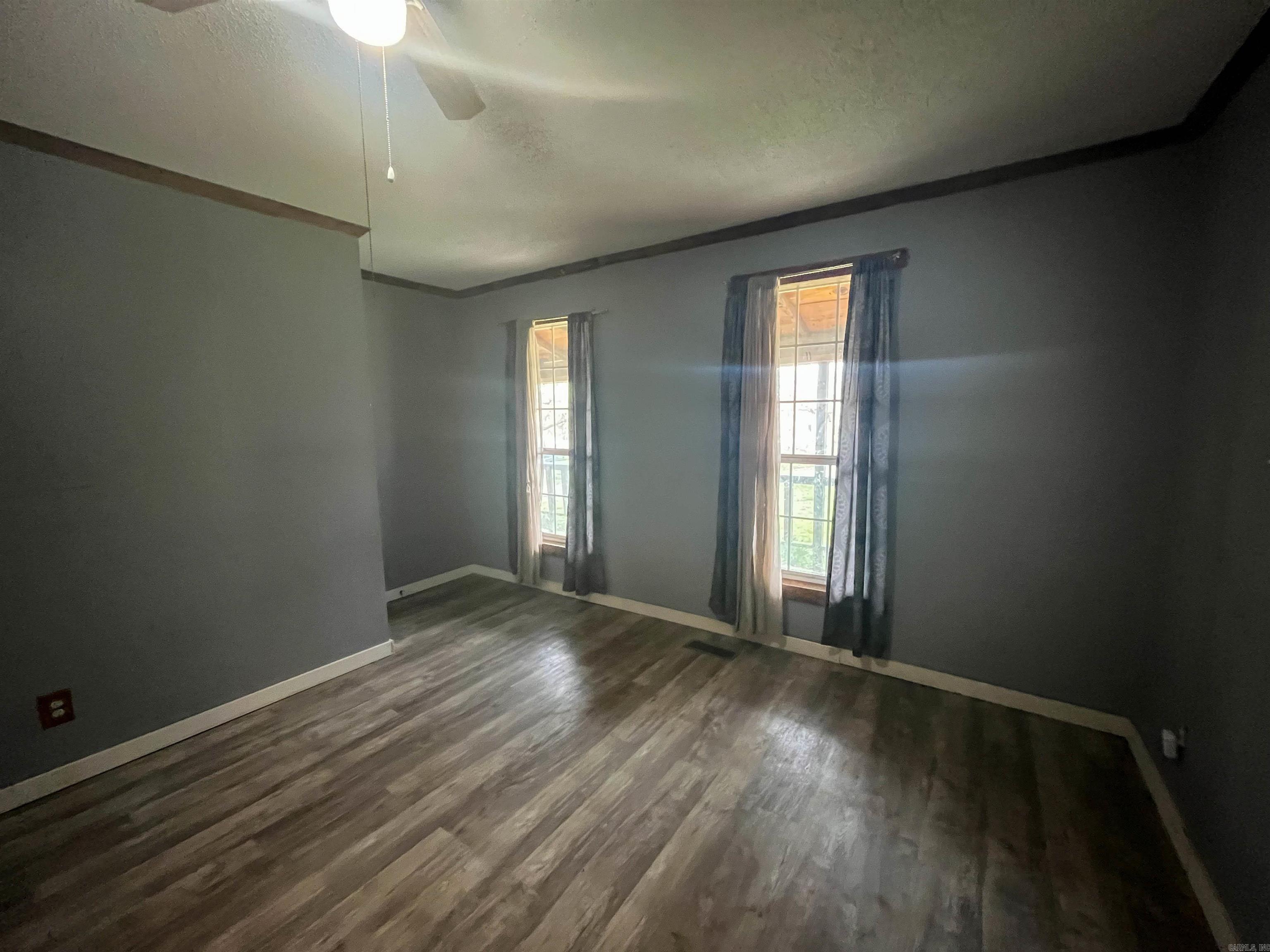695 Summit Avenue Property Photo 34