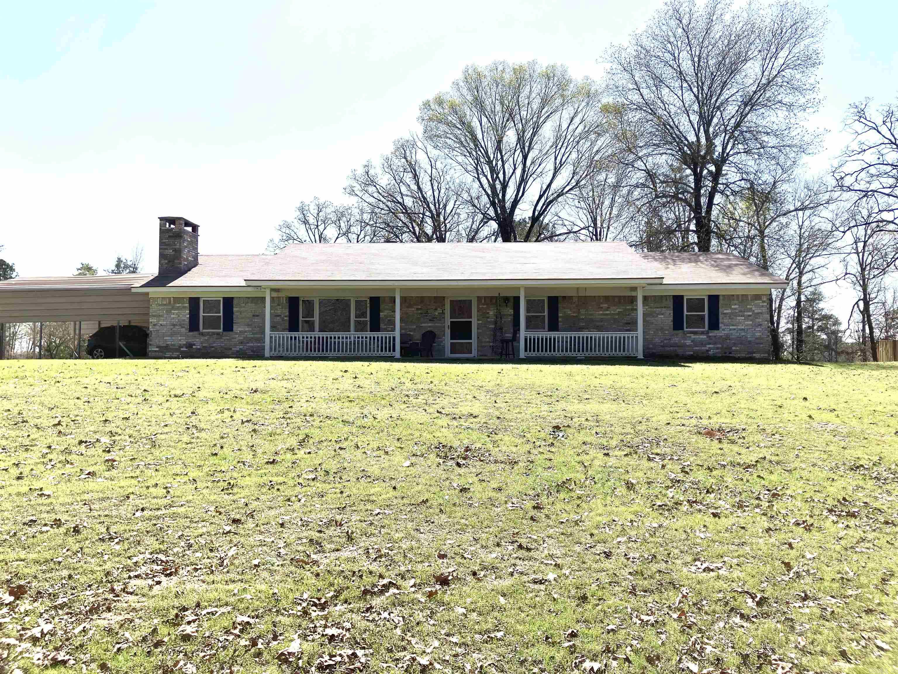 137 Rolling Fork Dr Drive Property Photo 2