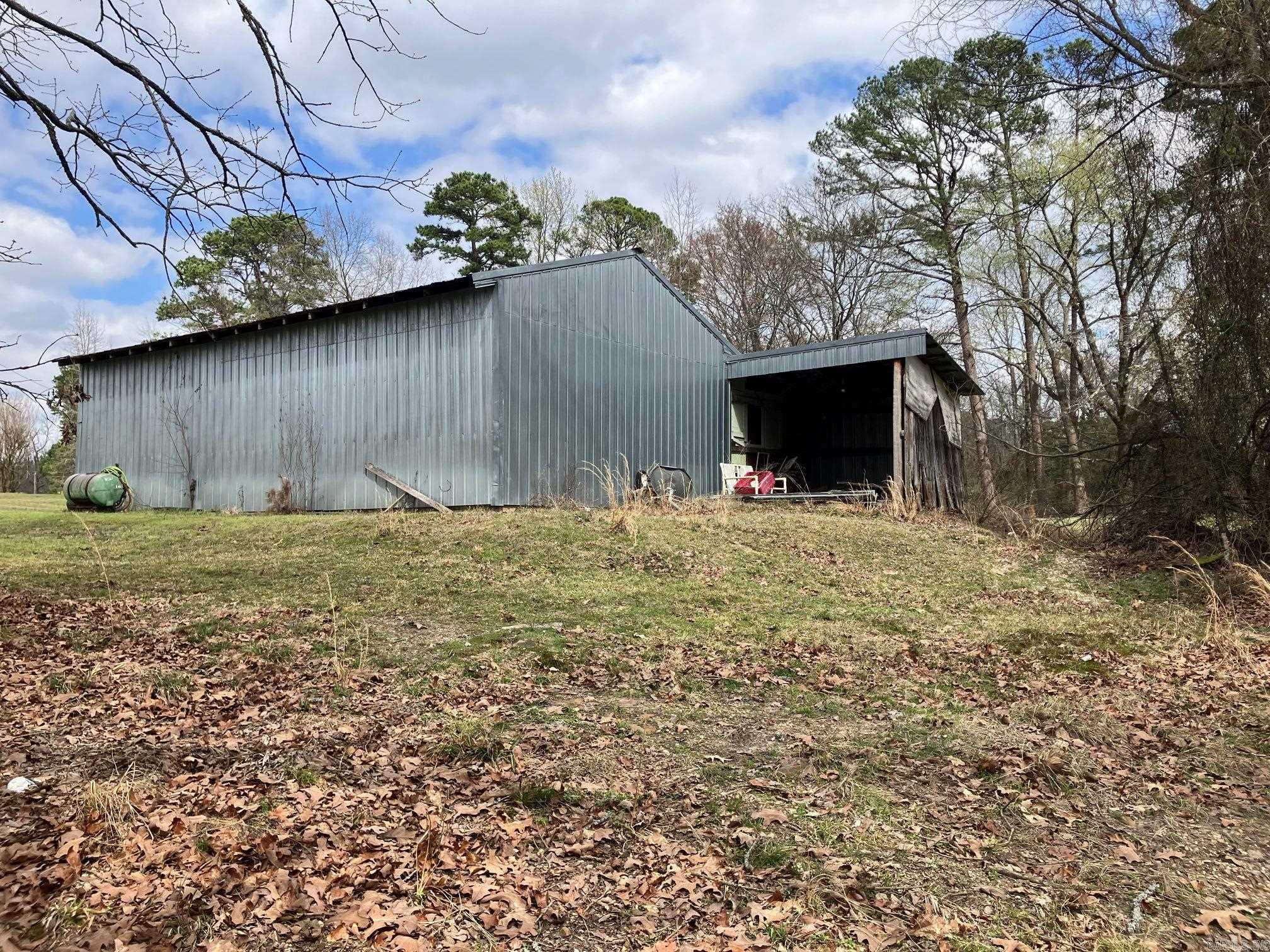137 Rolling Fork Dr Drive Property Photo 32