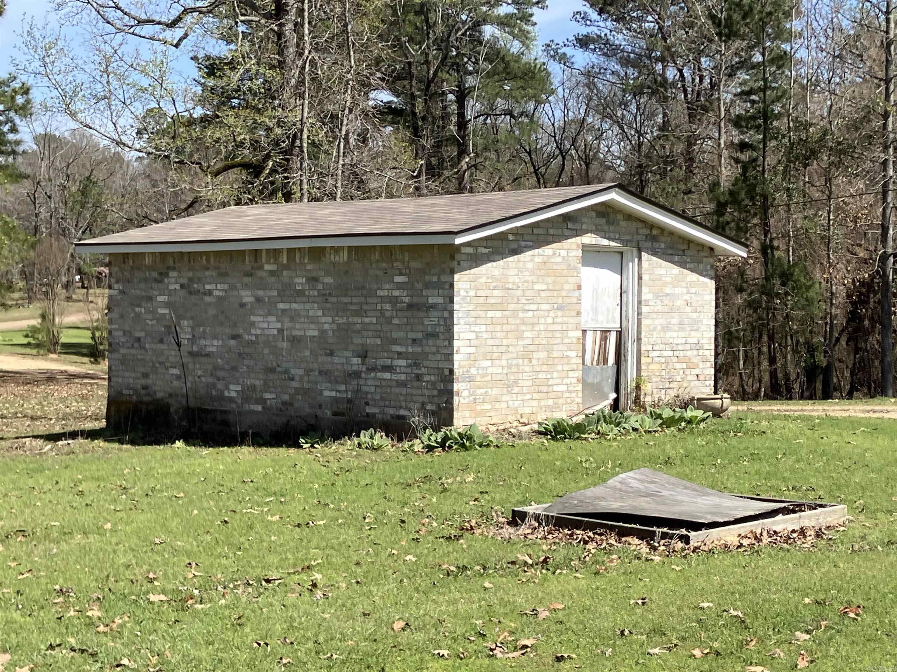 137 Rolling Fork Dr Drive Property Photo 37