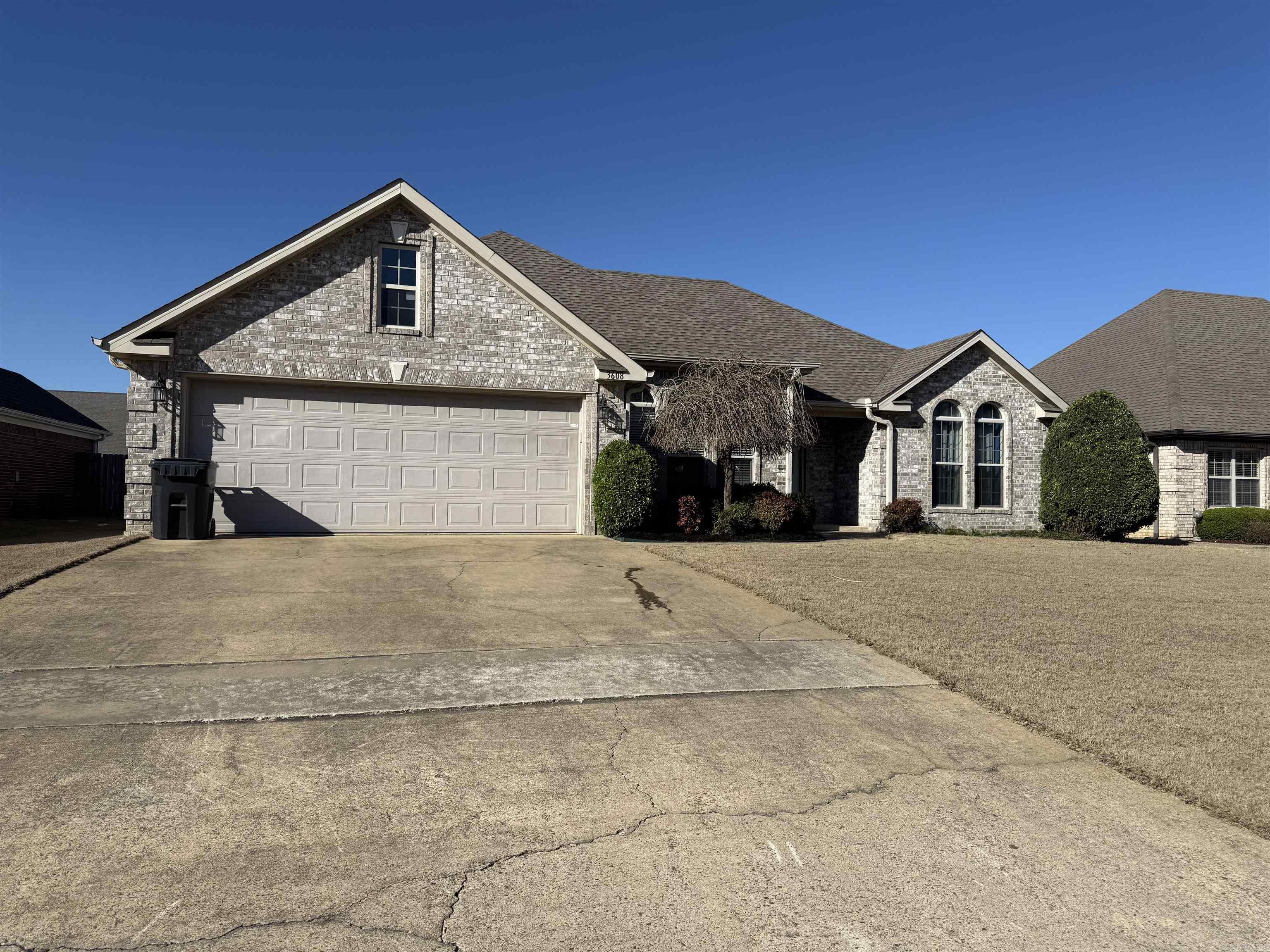 3608 Ridgeway Property Photo 1