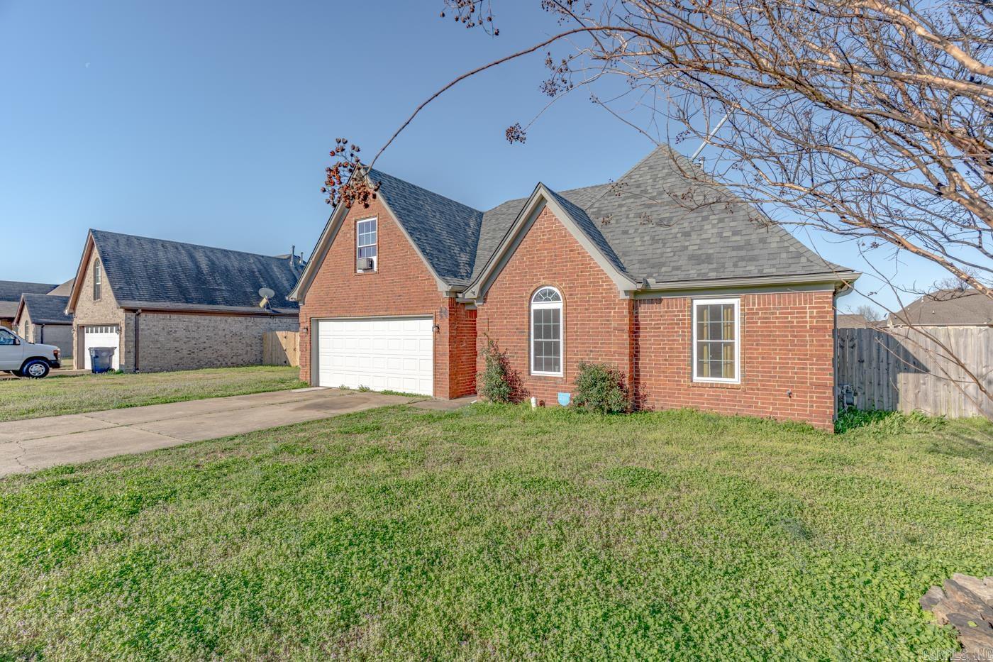 818 Boulevard Orleans Street Property Photo 4