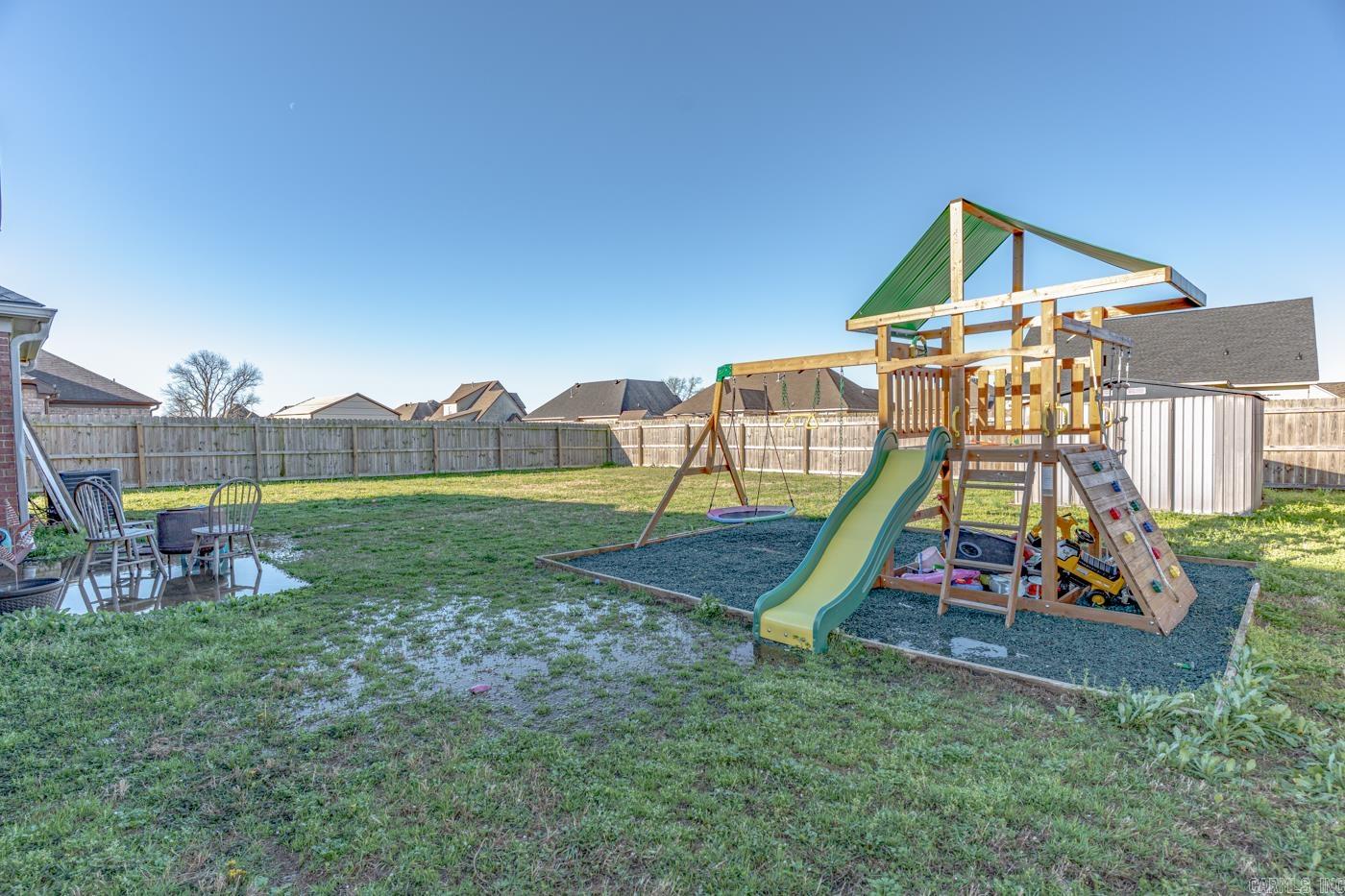 818 Boulevard Orleans Street Property Photo 35