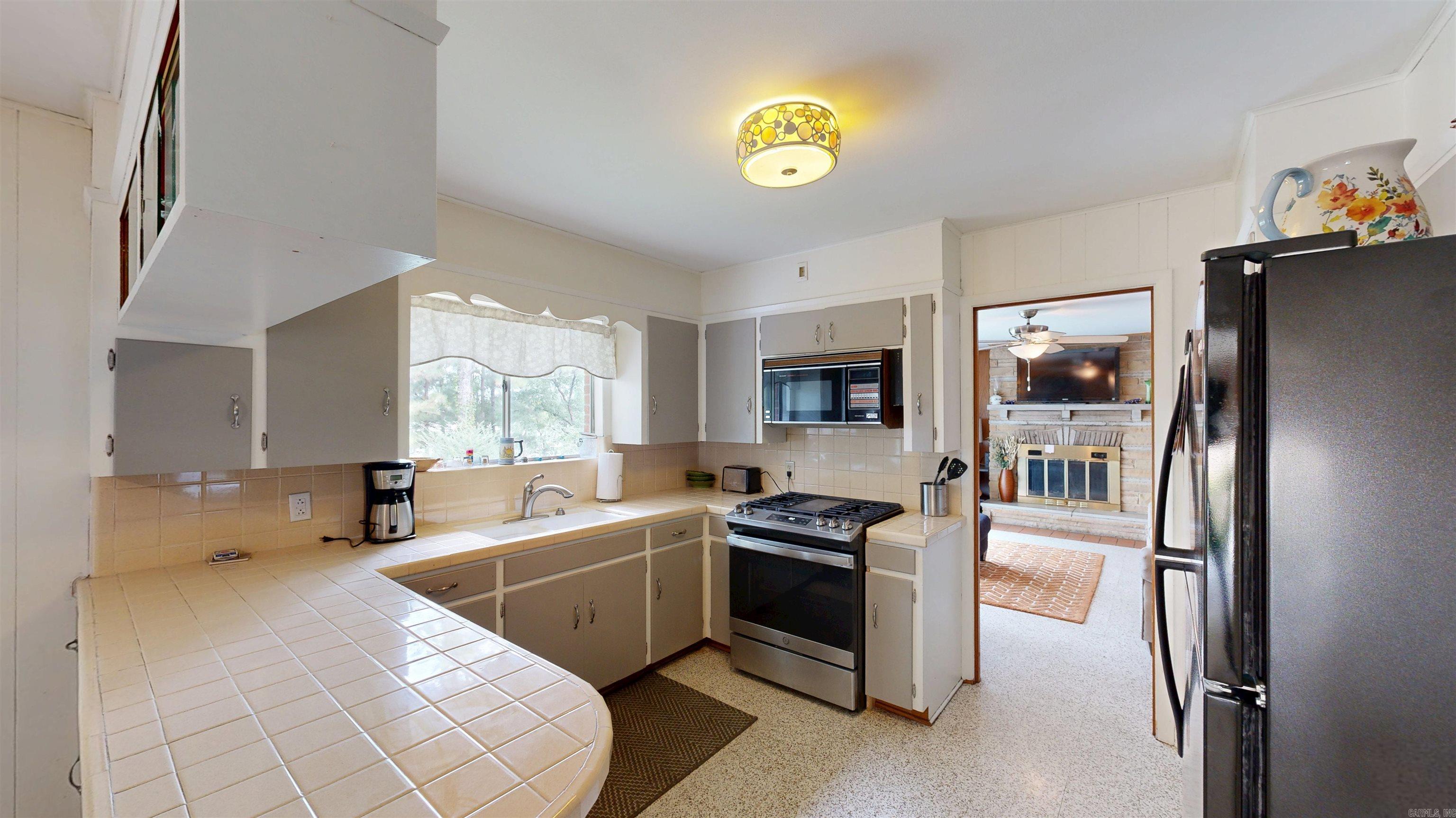 209 Mcmahan Drive Property Photo 8