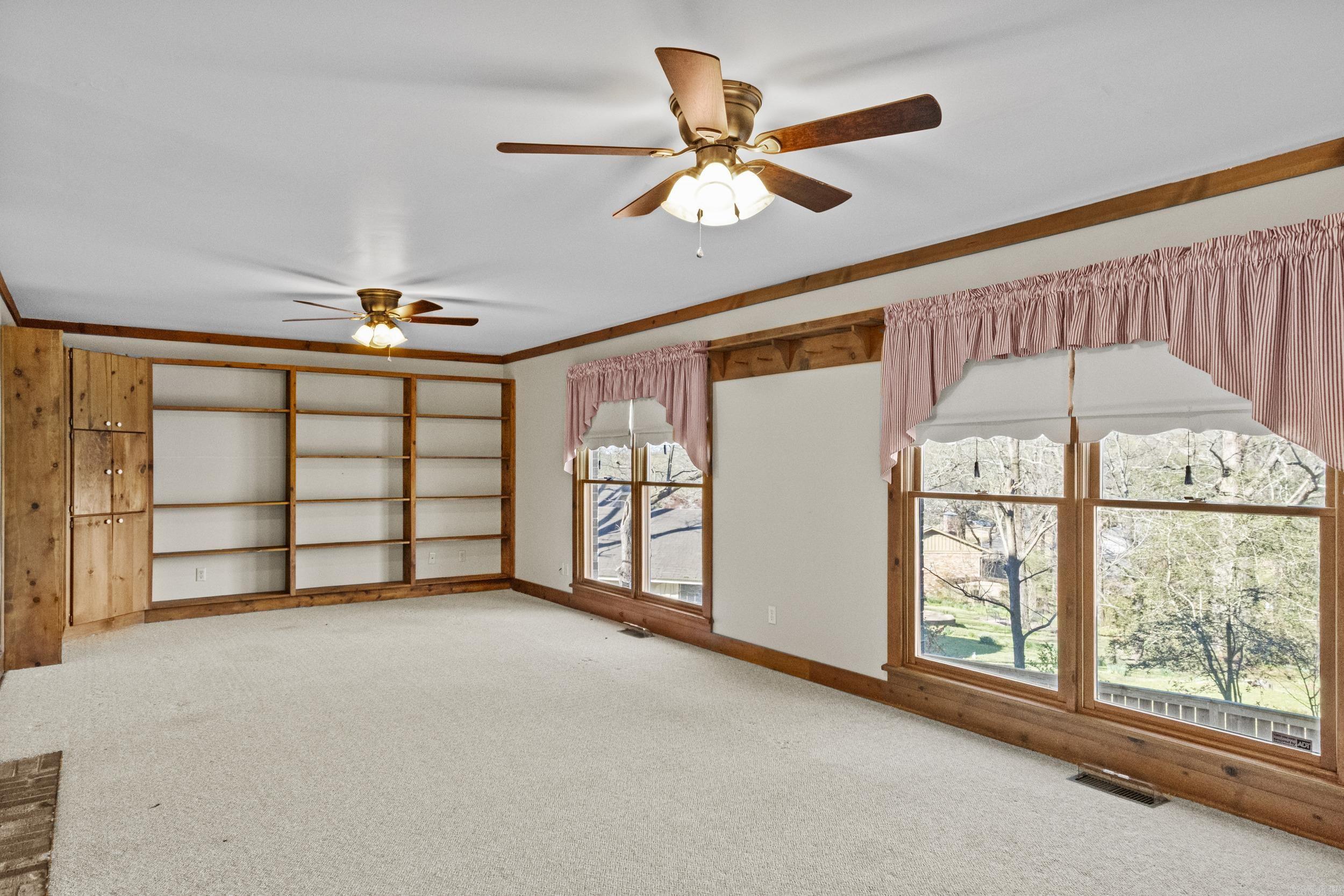 1204 North Point Lane Property Photo 6