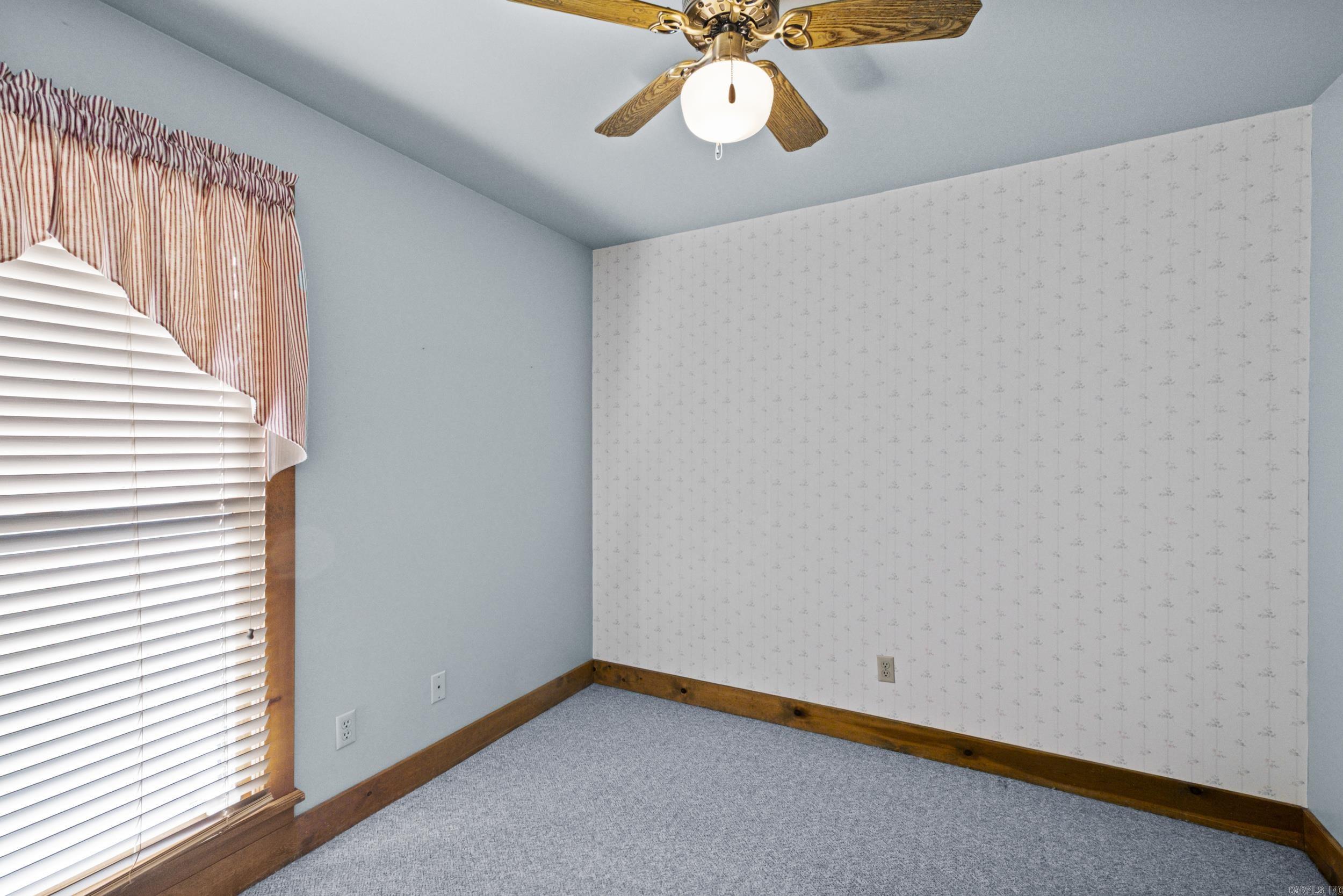 1204 North Point Lane Property Photo 19