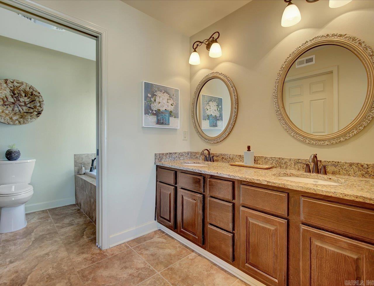 101 Long Island Drive 201 Property Photo 28