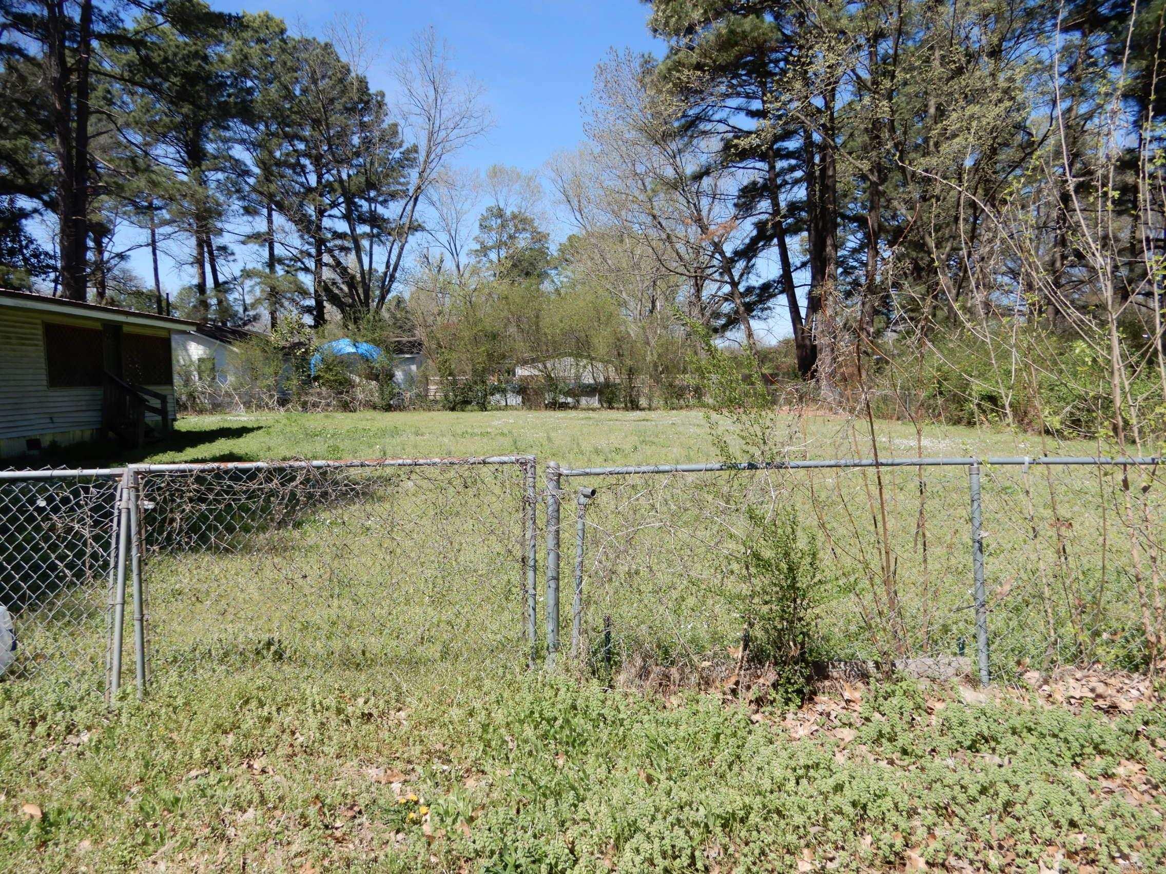 901 West Property Photo 6