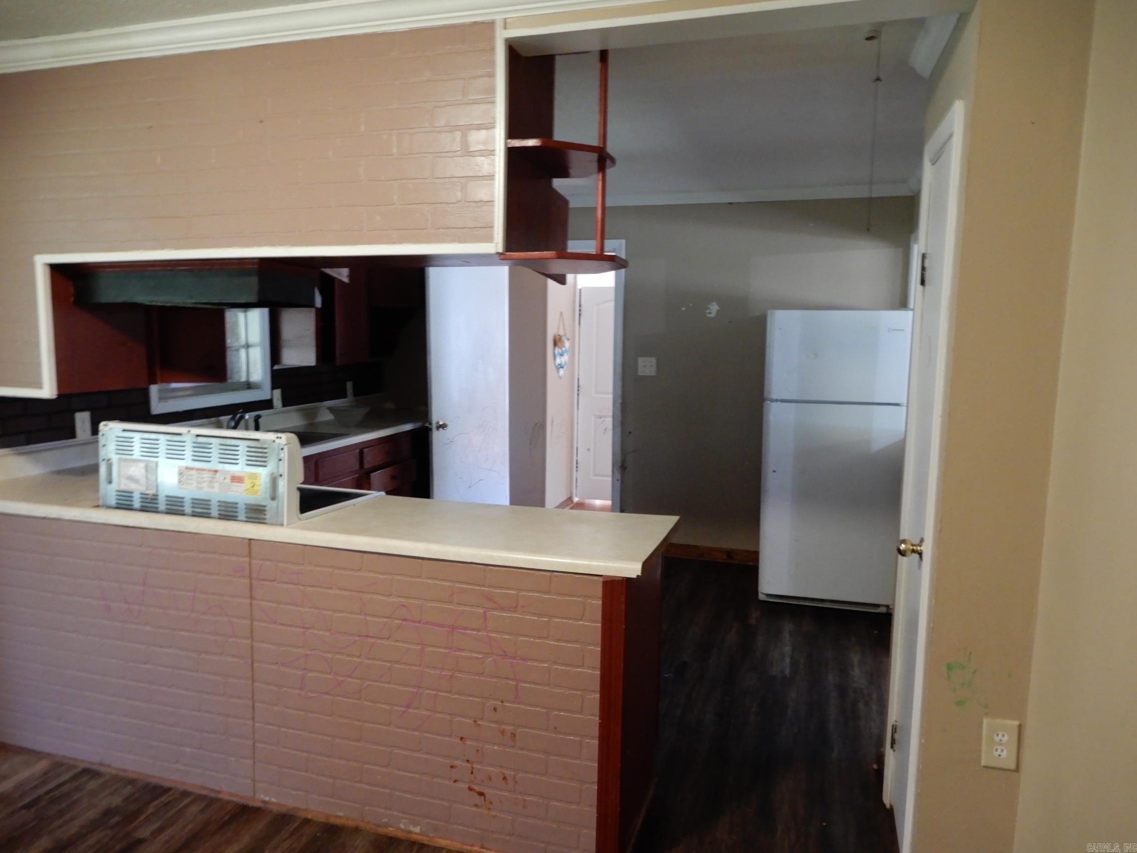 901 West Property Photo 13