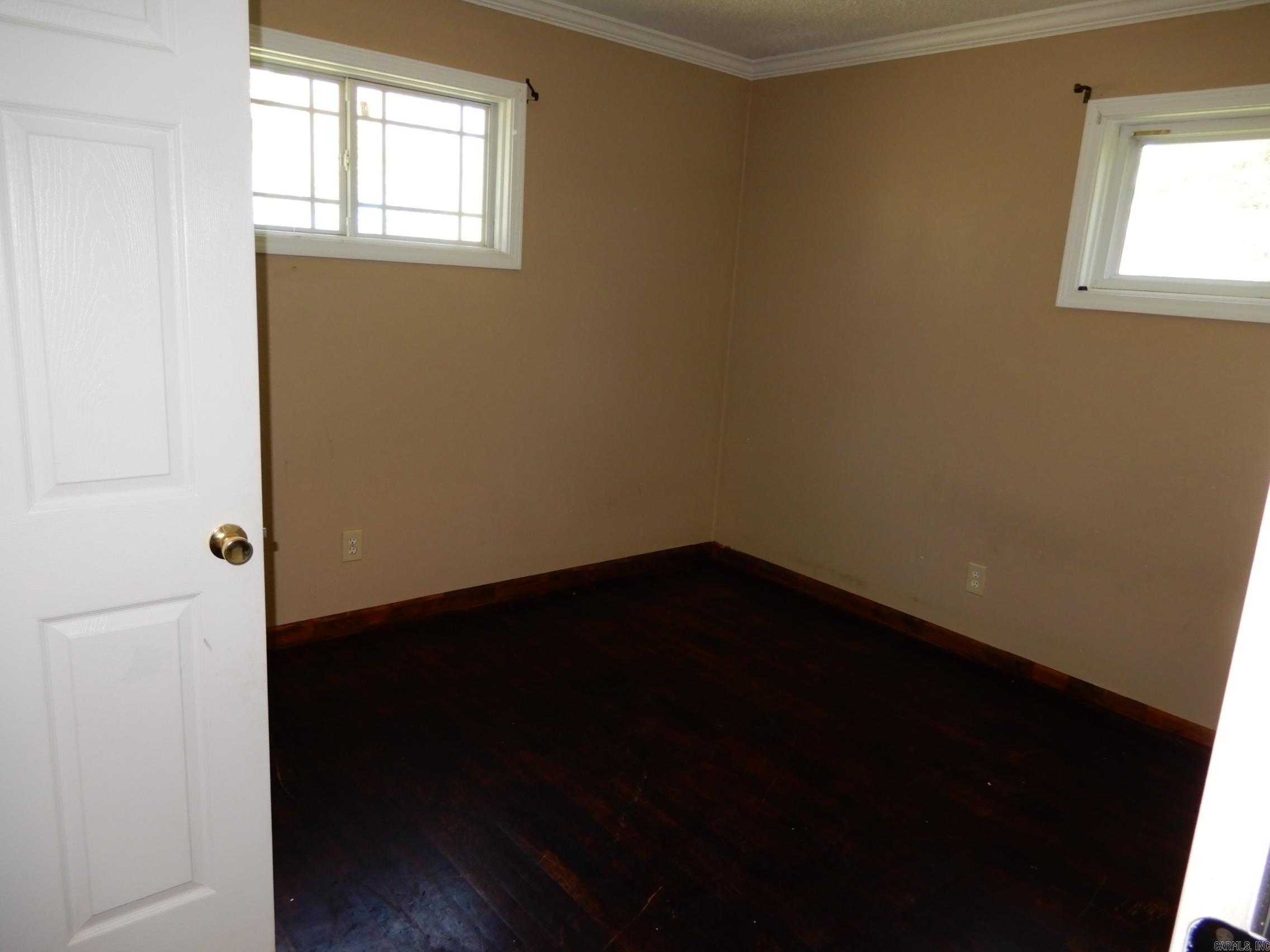 901 West Property Photo 20