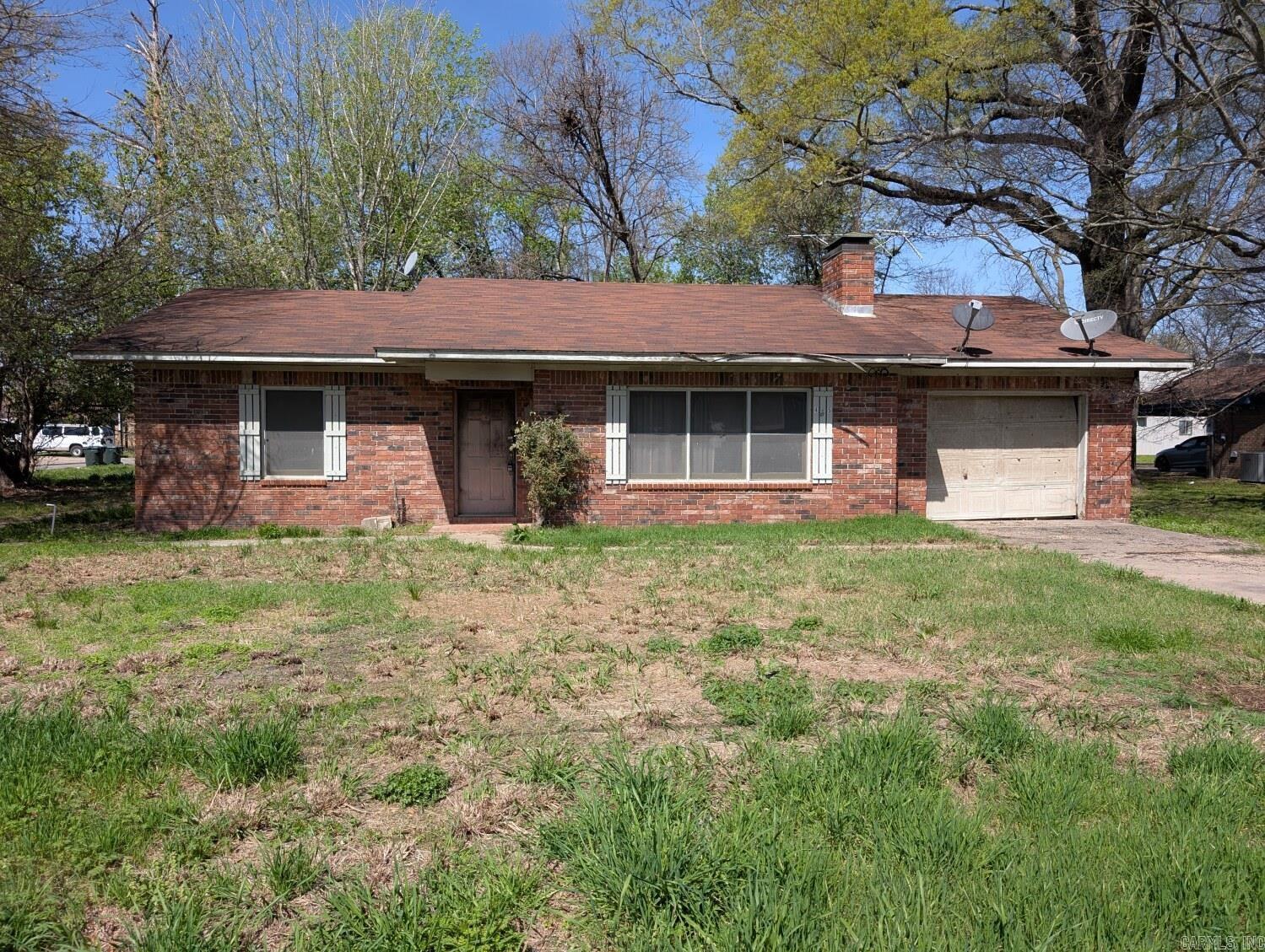405 W Jackson