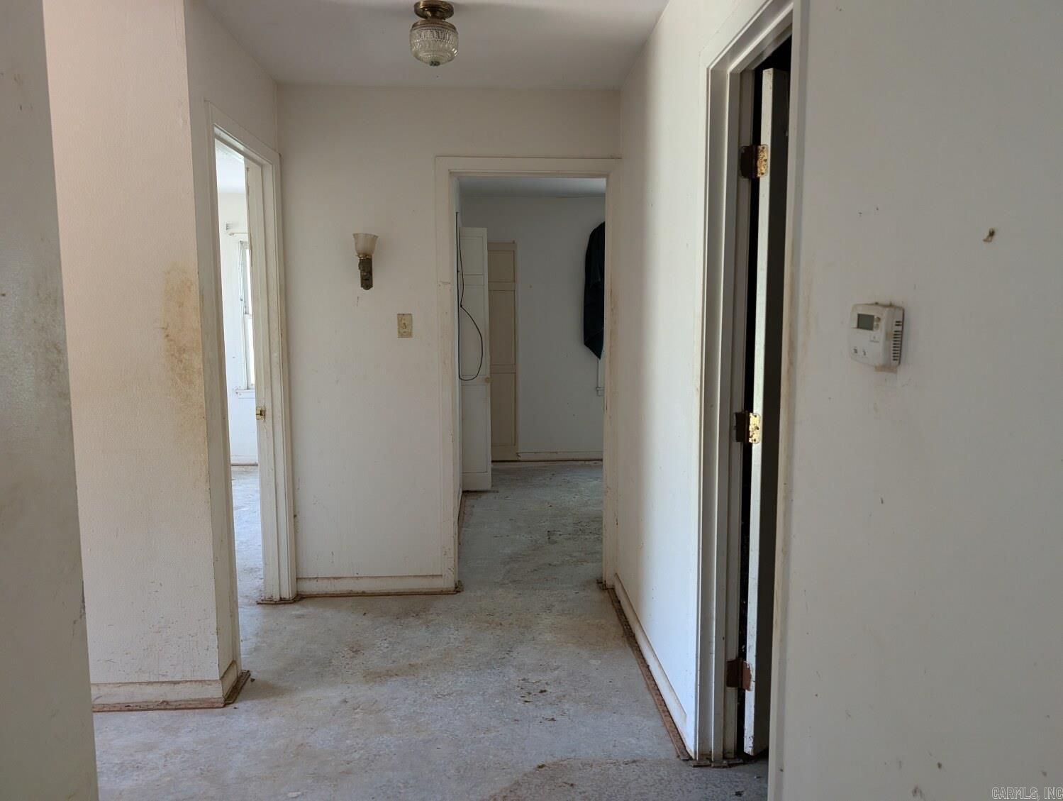 405 W Jackson Property Photo 6