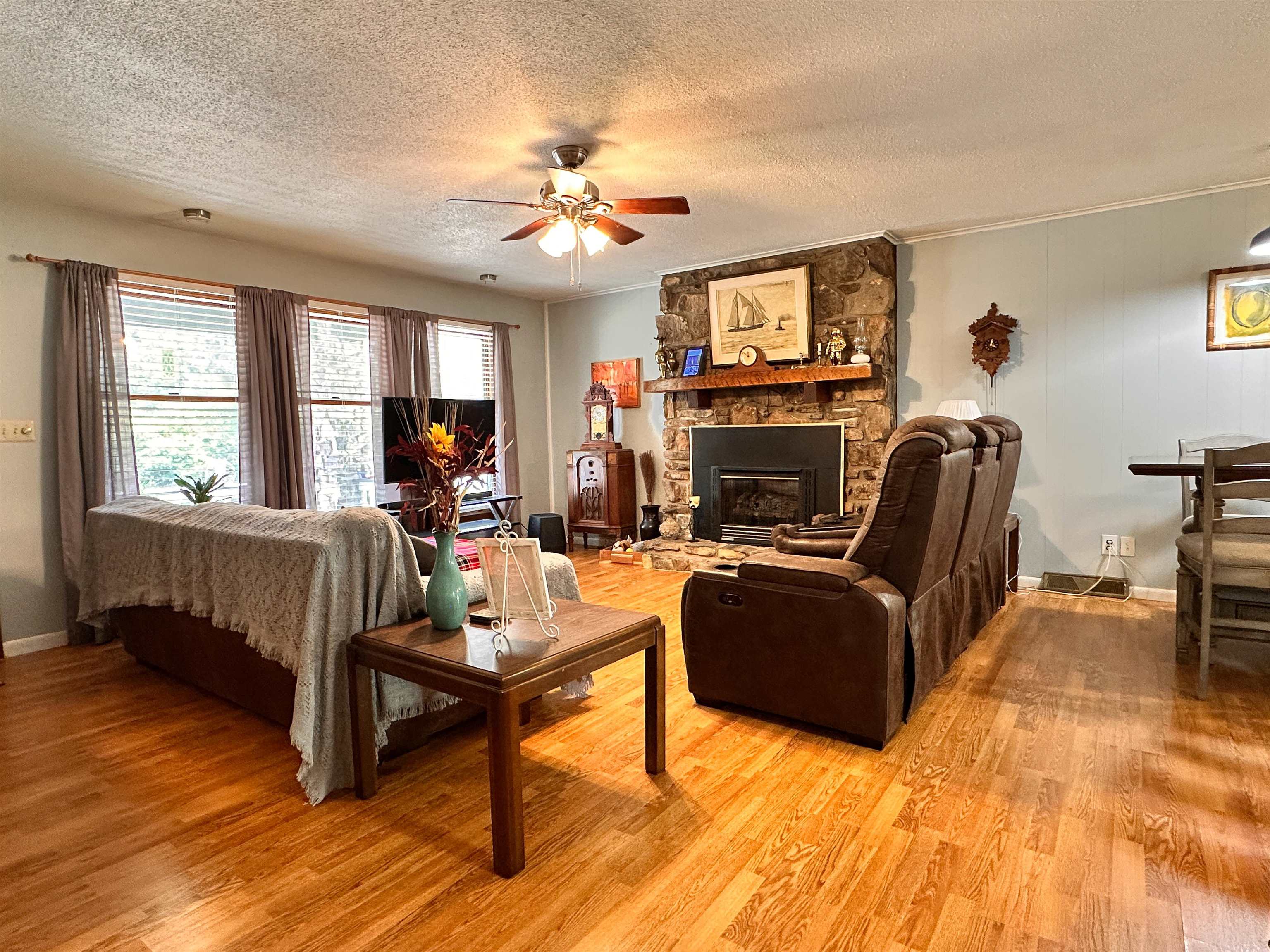 5 Idaho Drive Property Photo 3