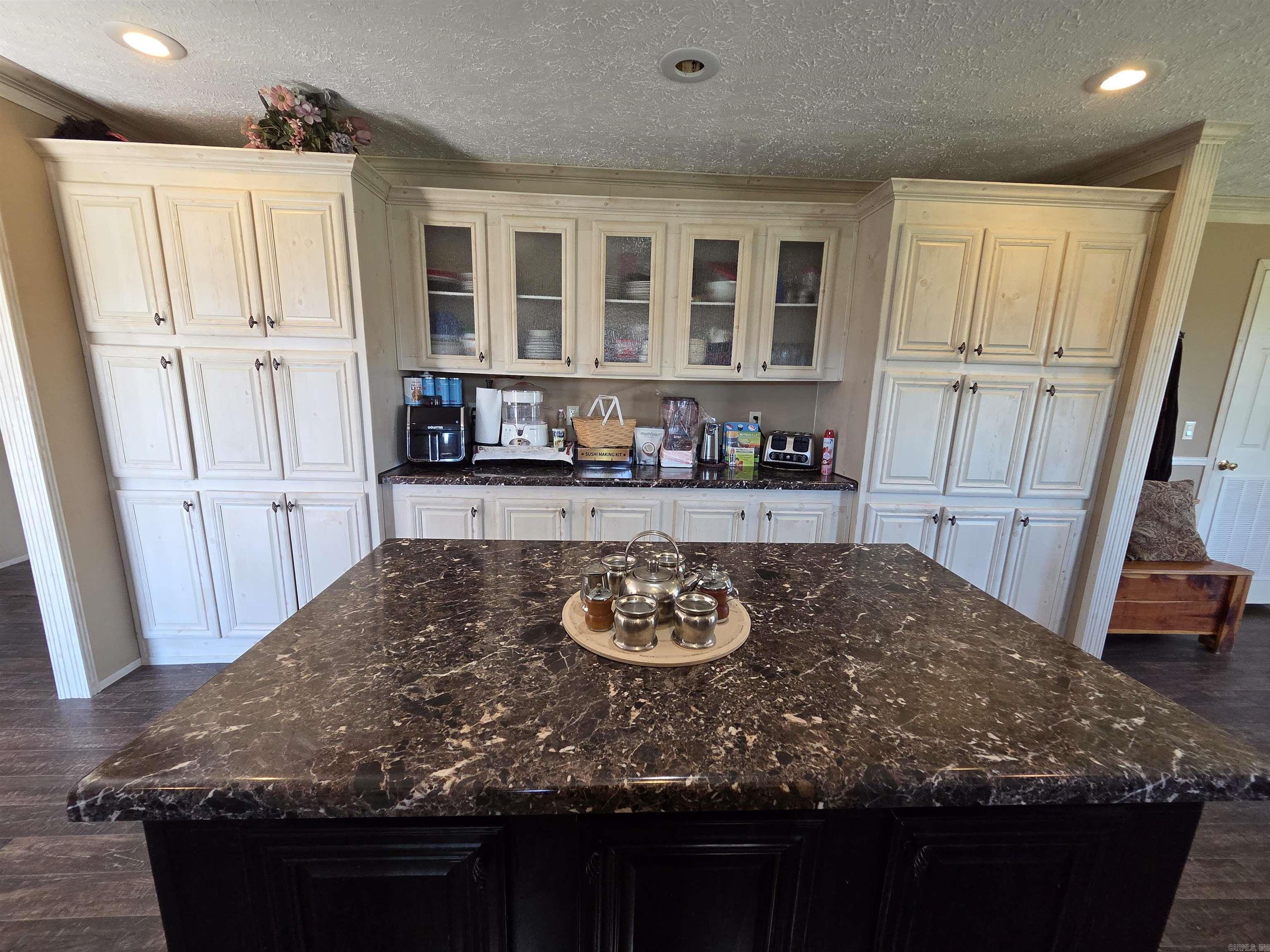 2102 Lake Shore Lane Property Photo 15