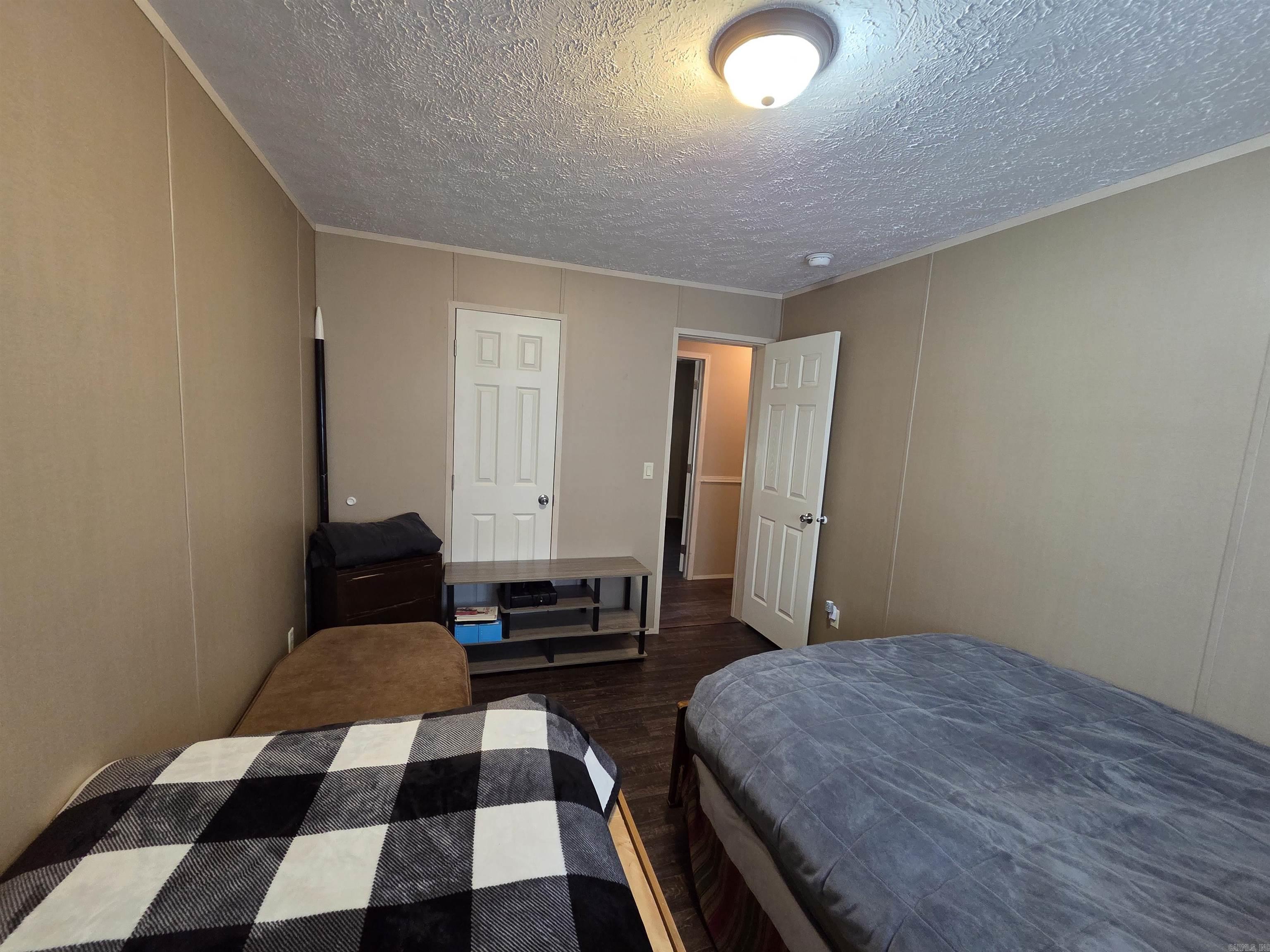 2102 Lake Shore Lane Property Photo 28