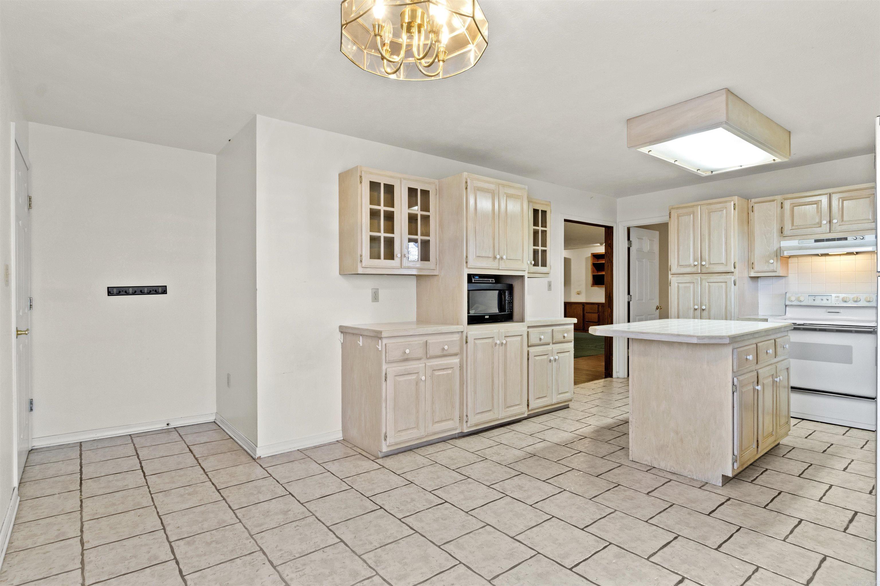 155 Jaybird Property Photo 8