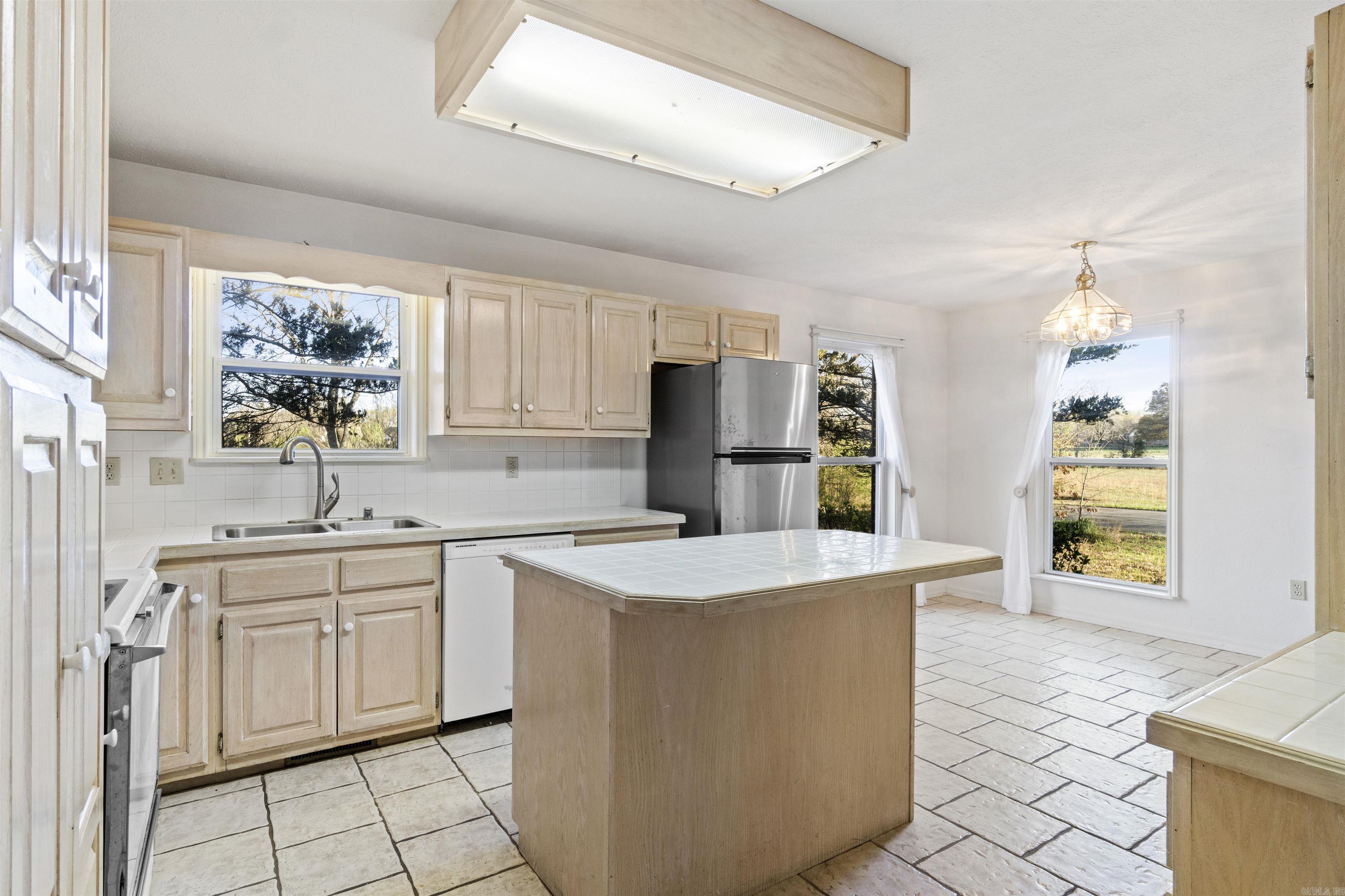 155 Jaybird Property Photo 16