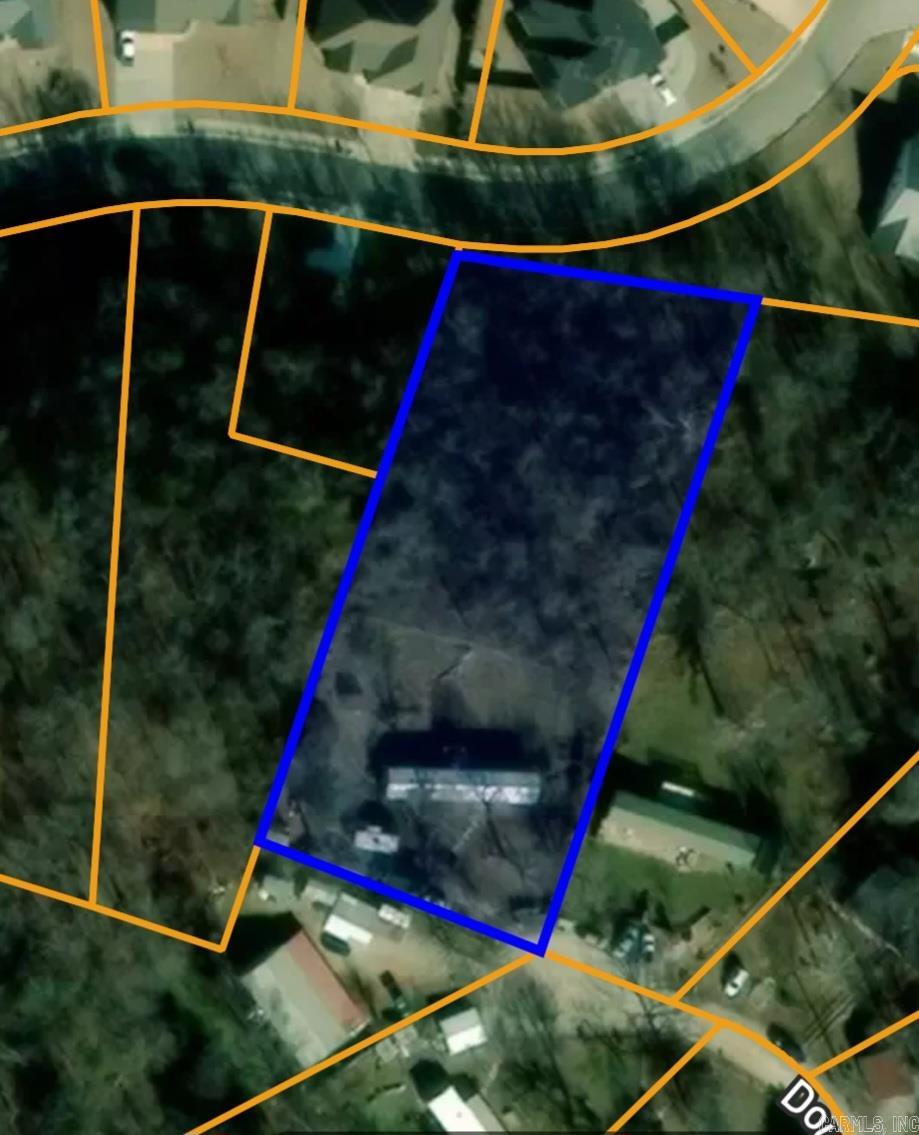 13082 Douglas Circle Property Photo 8