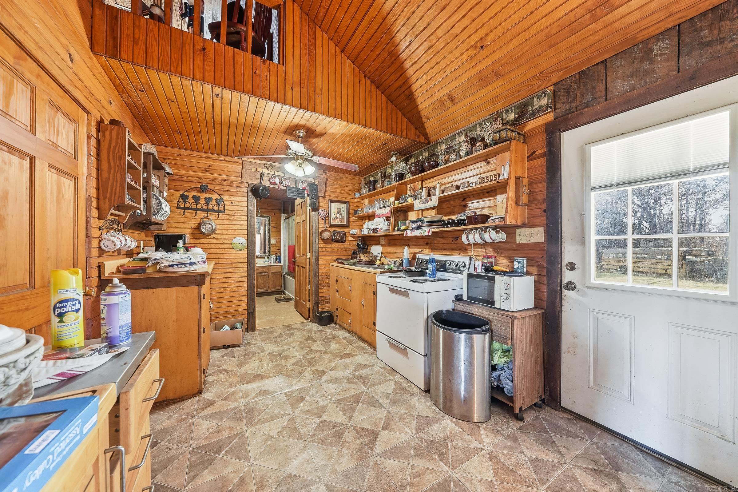 419 Hmb Road Property Photo 13