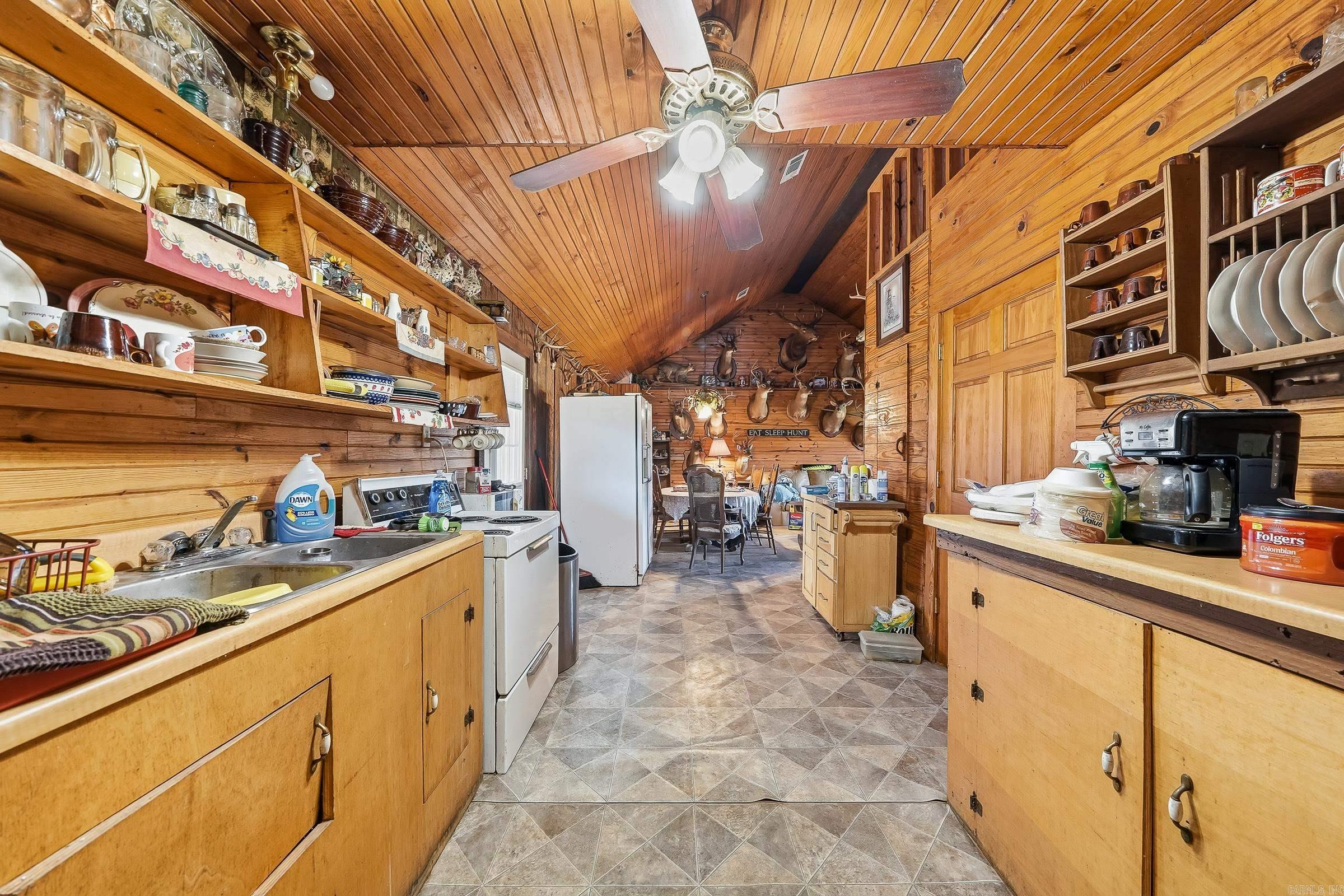419 Hmb Road Property Photo 15