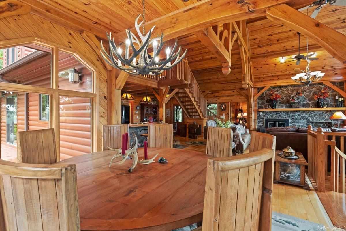 100 Trout Way Property Photo 12