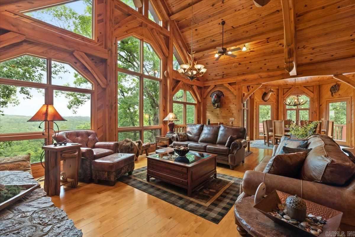 100 Trout Way Property Photo 14