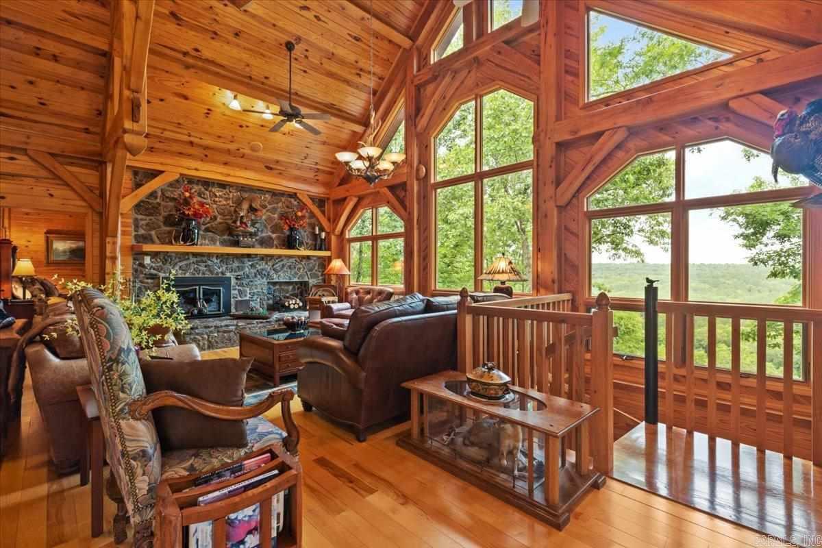 100 Trout Way Property Photo 16