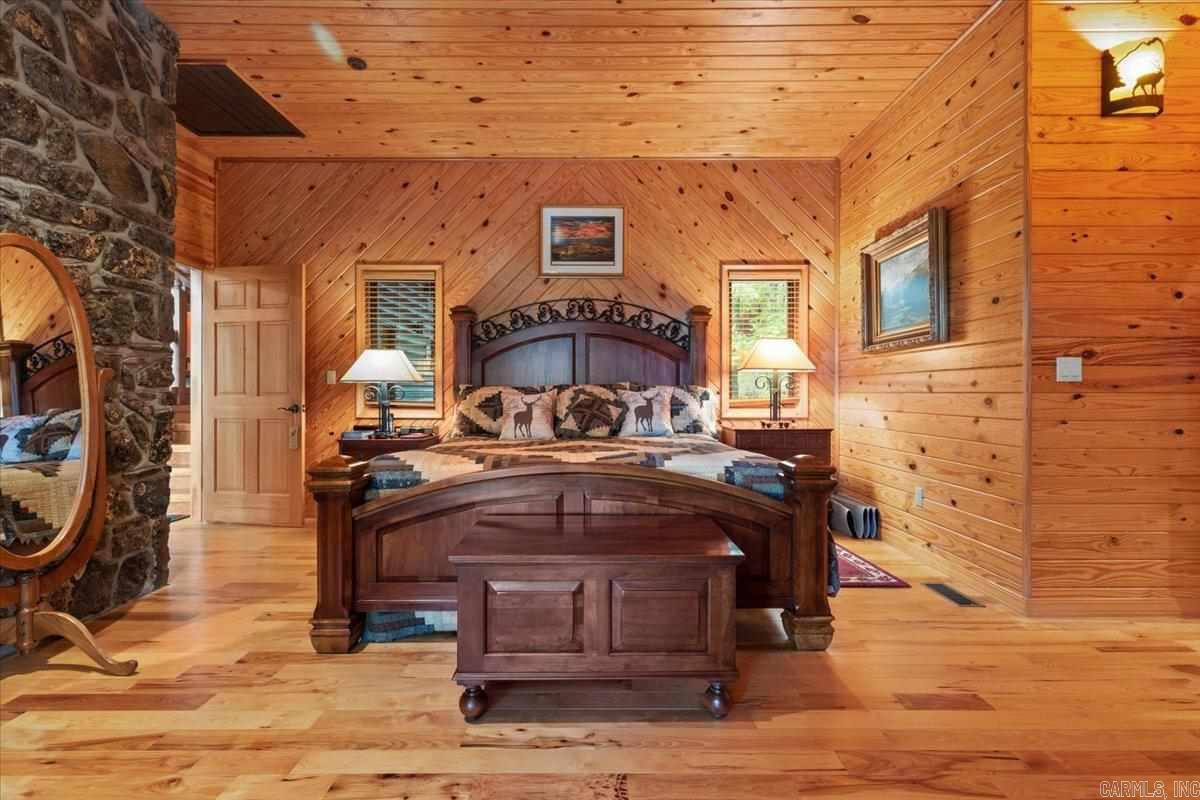 100 Trout Way Property Photo 17