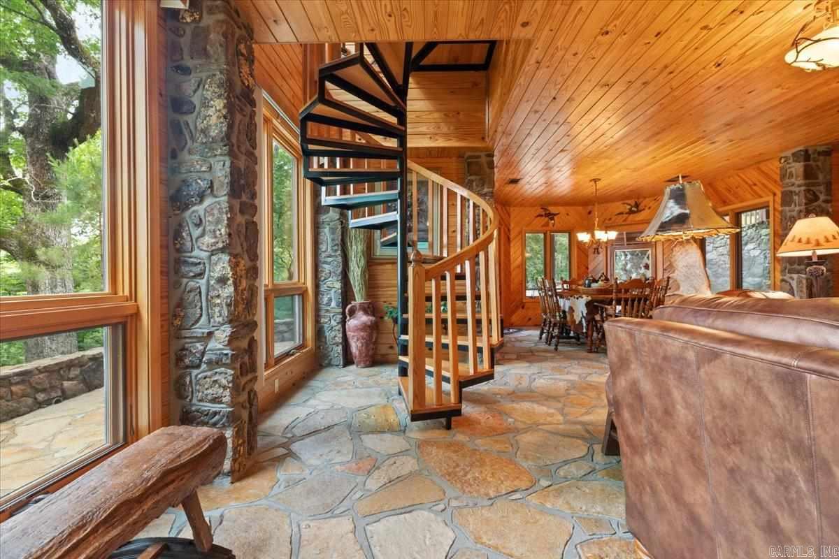 100 Trout Way Property Photo 22