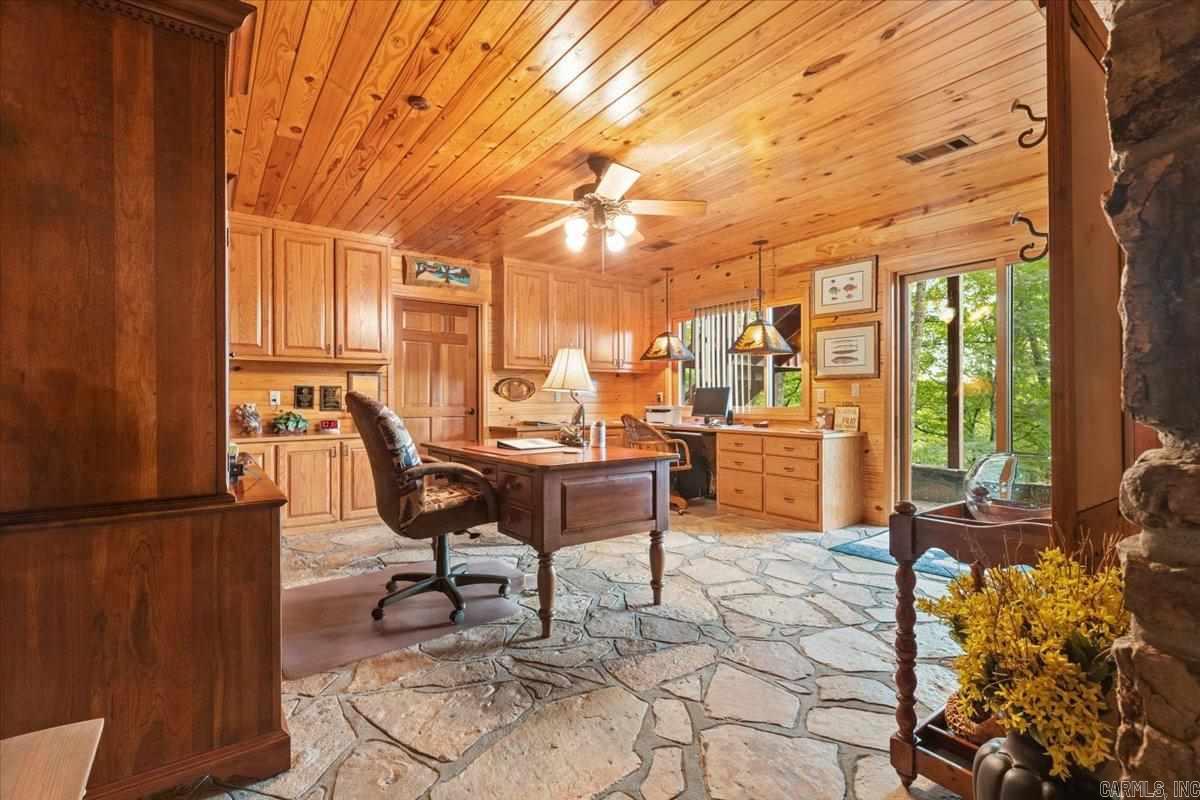 100 Trout Way Property Photo 27
