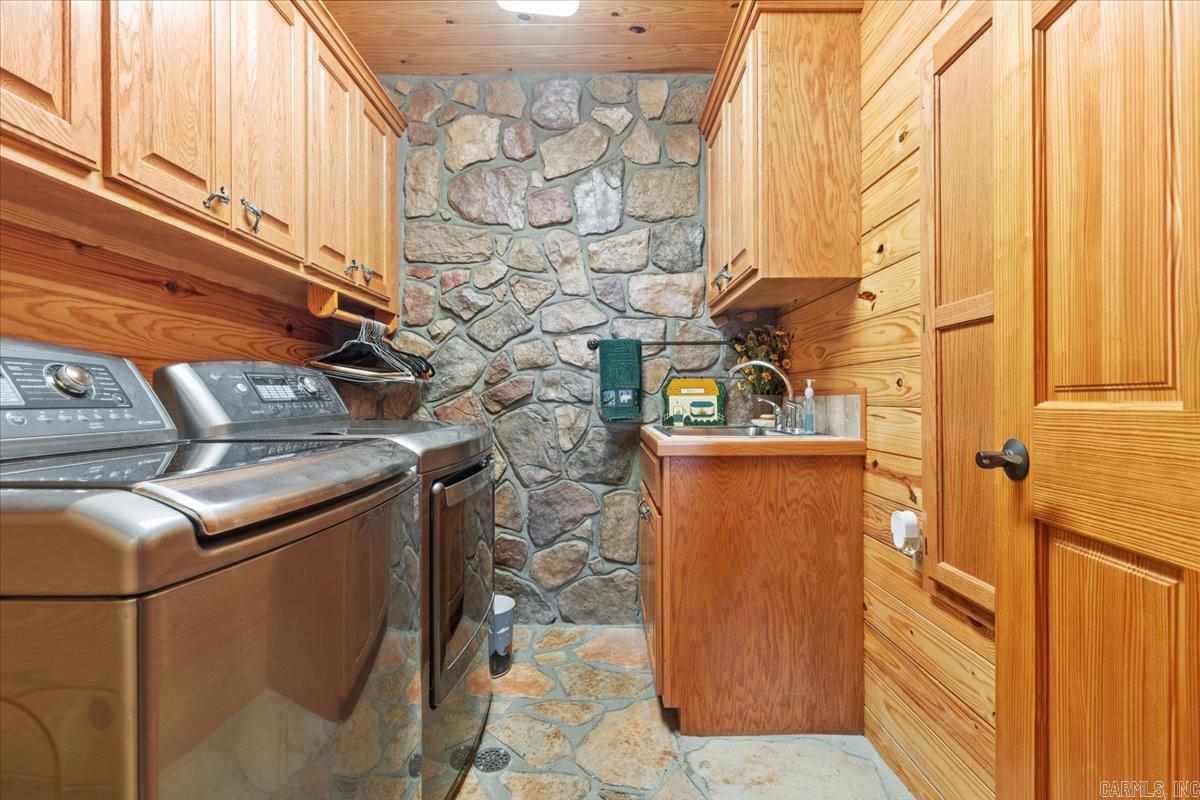 100 Trout Way Property Photo 29