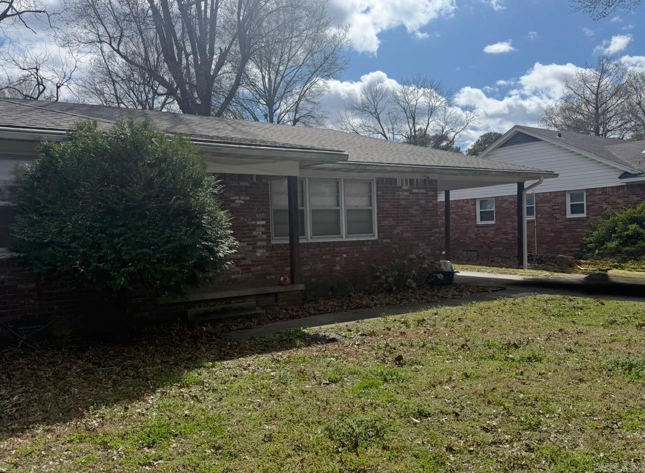 421 Cedar Lane Property Photo 3