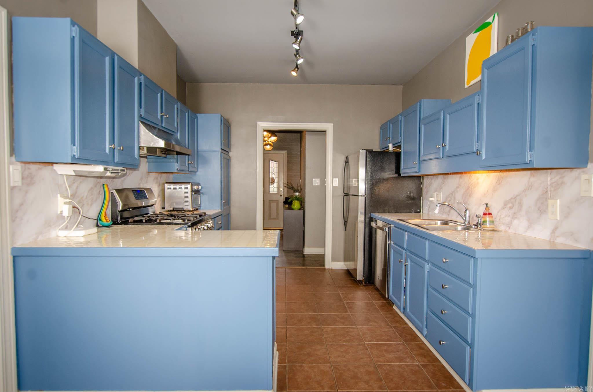 602 Arrowhead Drive Property Photo 13