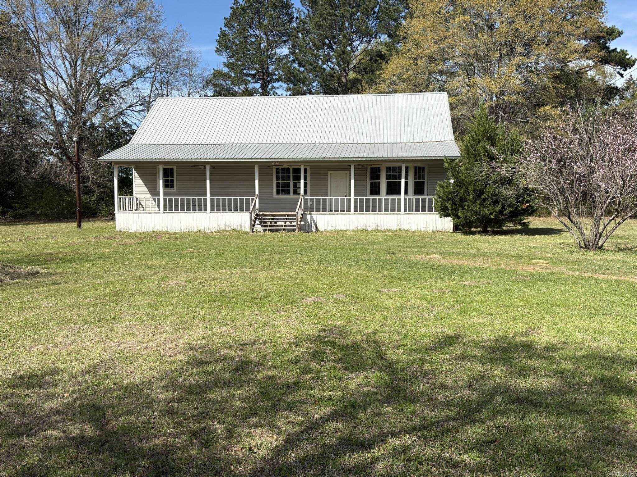 140 Wall Street Property Photo 1